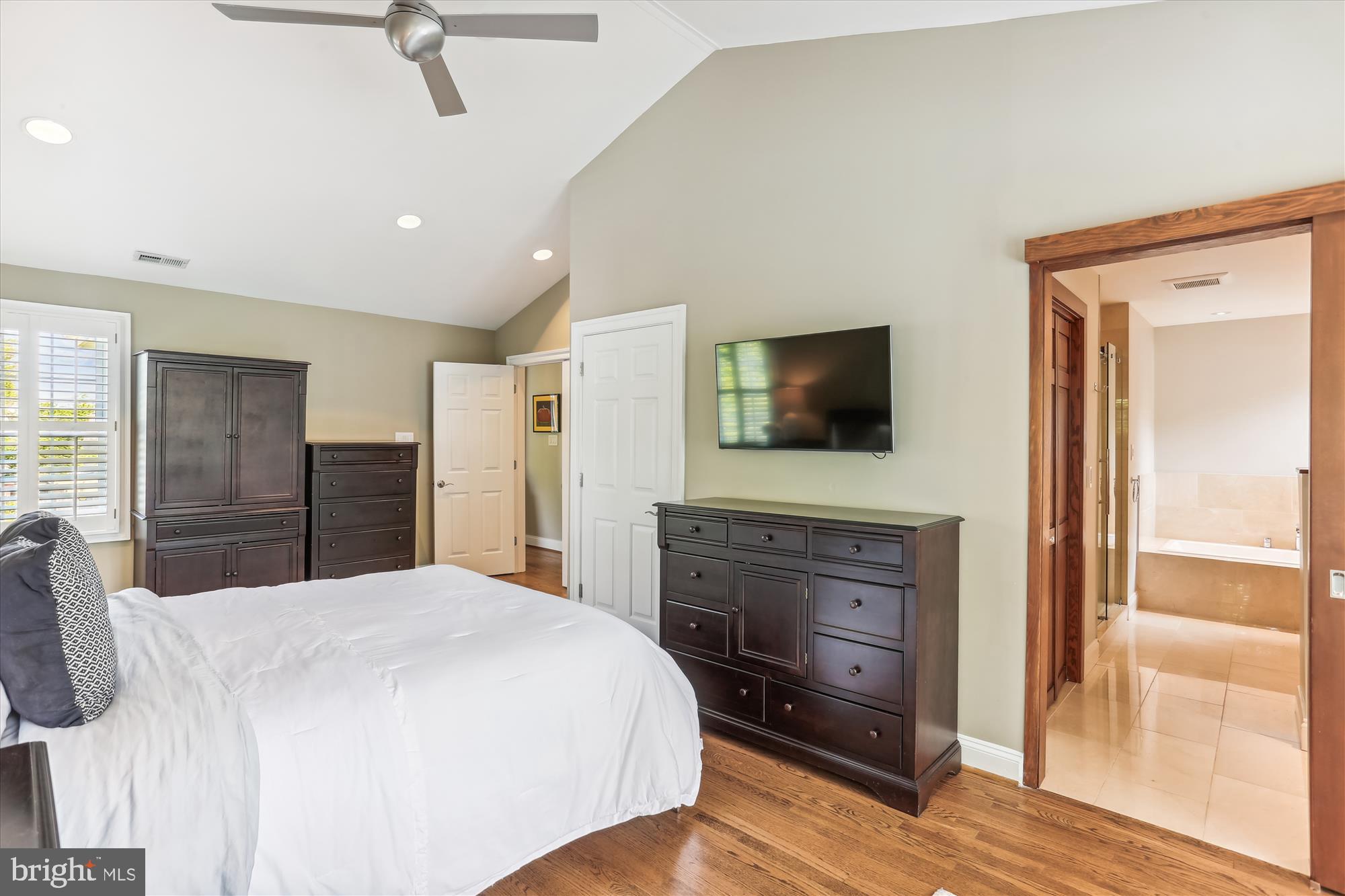 GLENBROOK VILLAGE - Residential