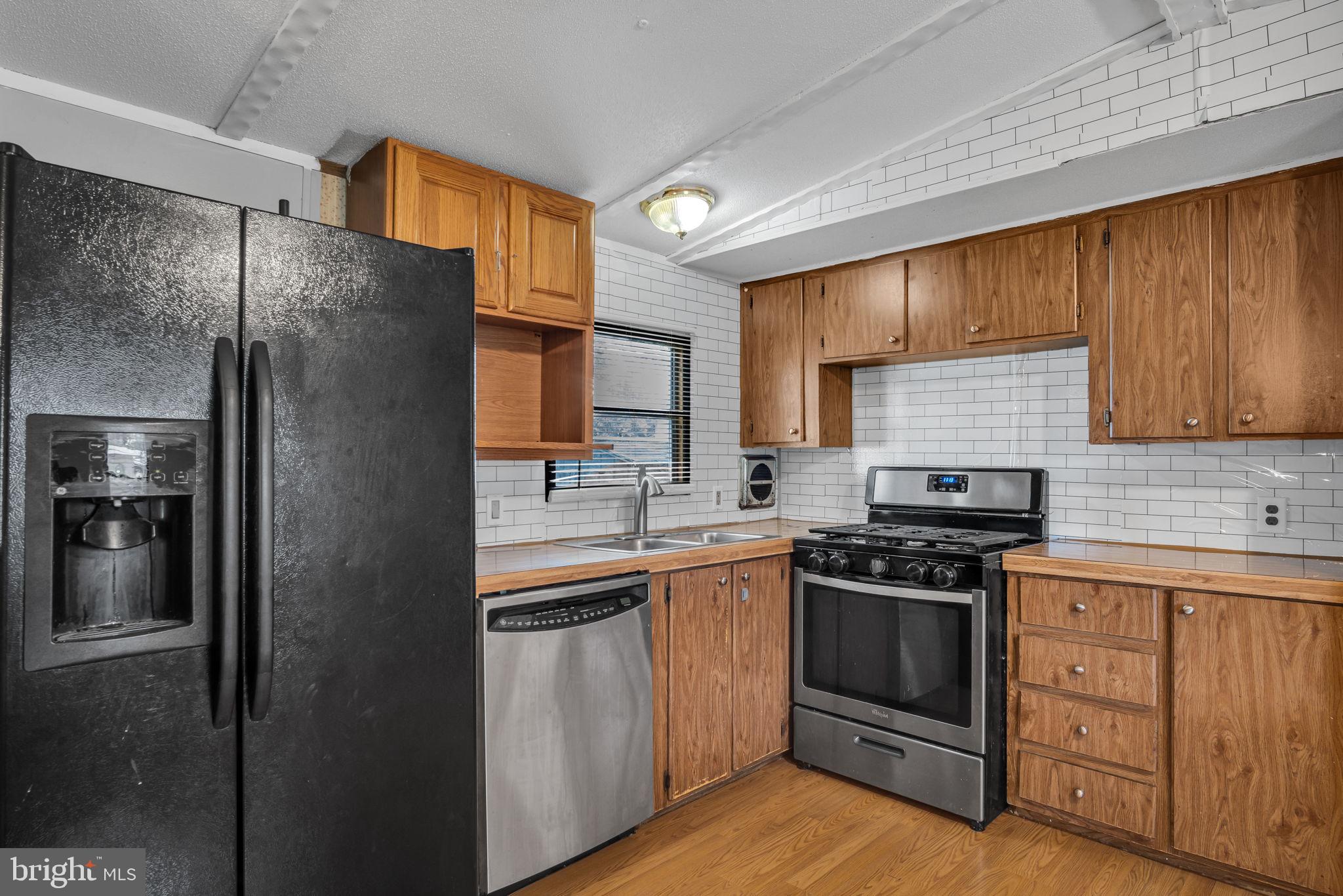 MEADOWVIEW ESTATES - Residential