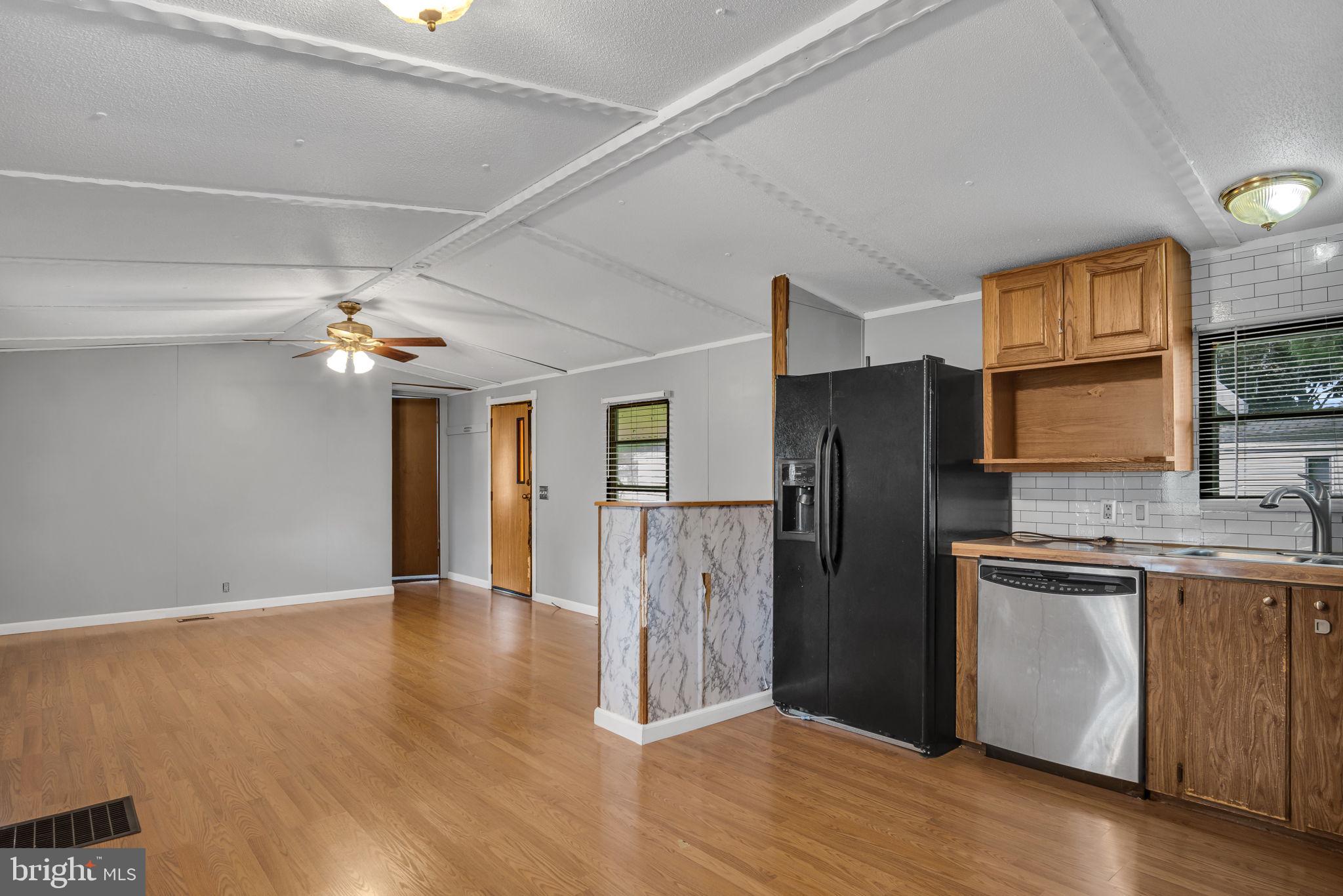 MEADOWVIEW ESTATES - Residential