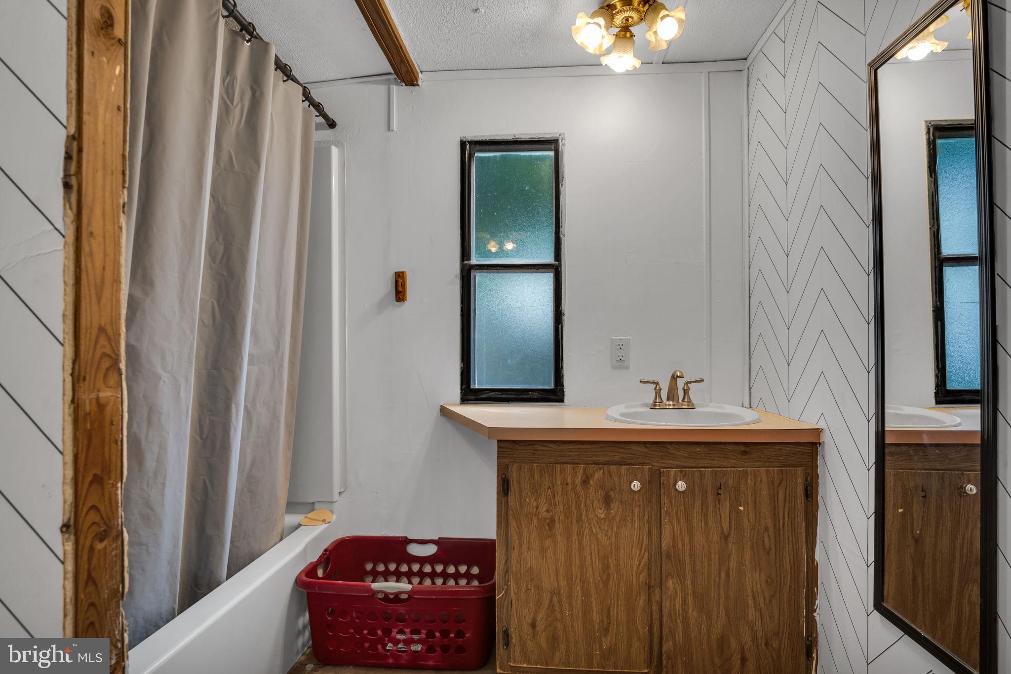 MEADOWVIEW ESTATES - Residential