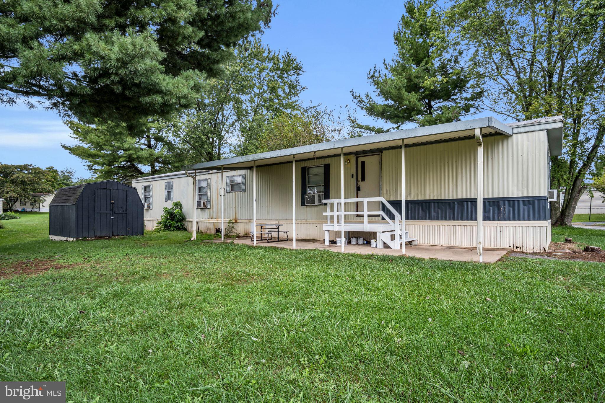 MEADOWVIEW ESTATES - Residential