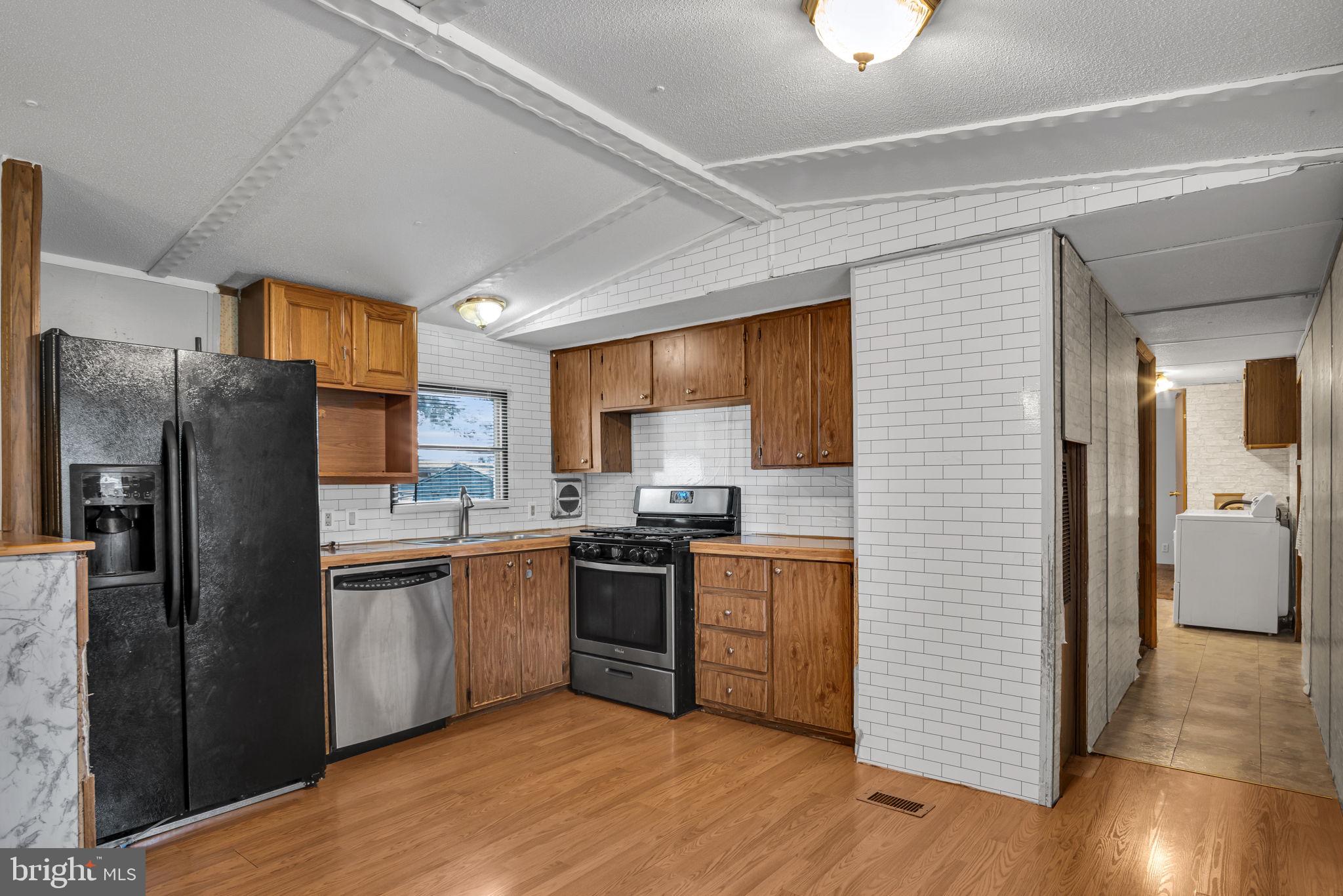 MEADOWVIEW ESTATES - Residential