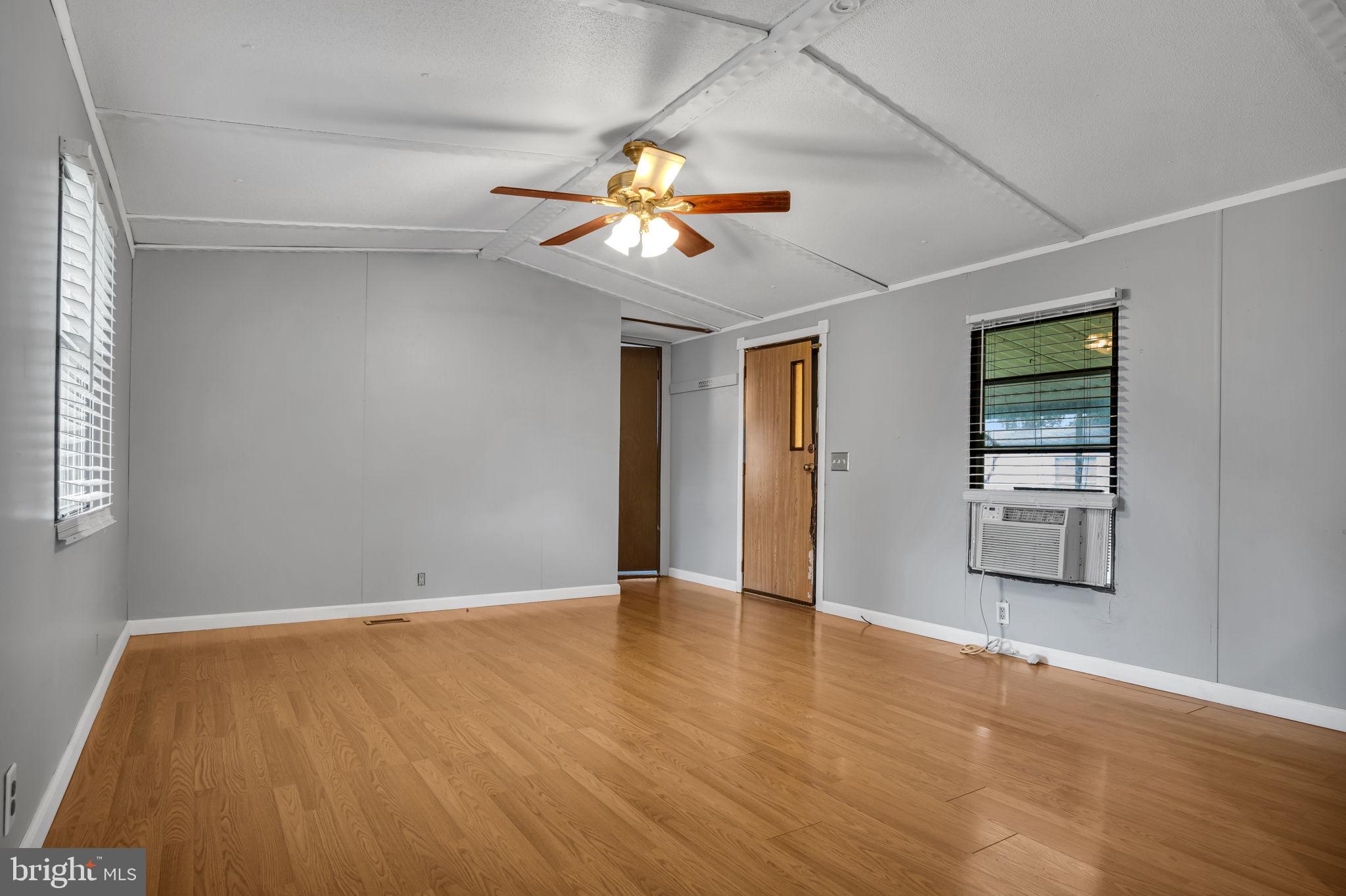 MEADOWVIEW ESTATES - Residential