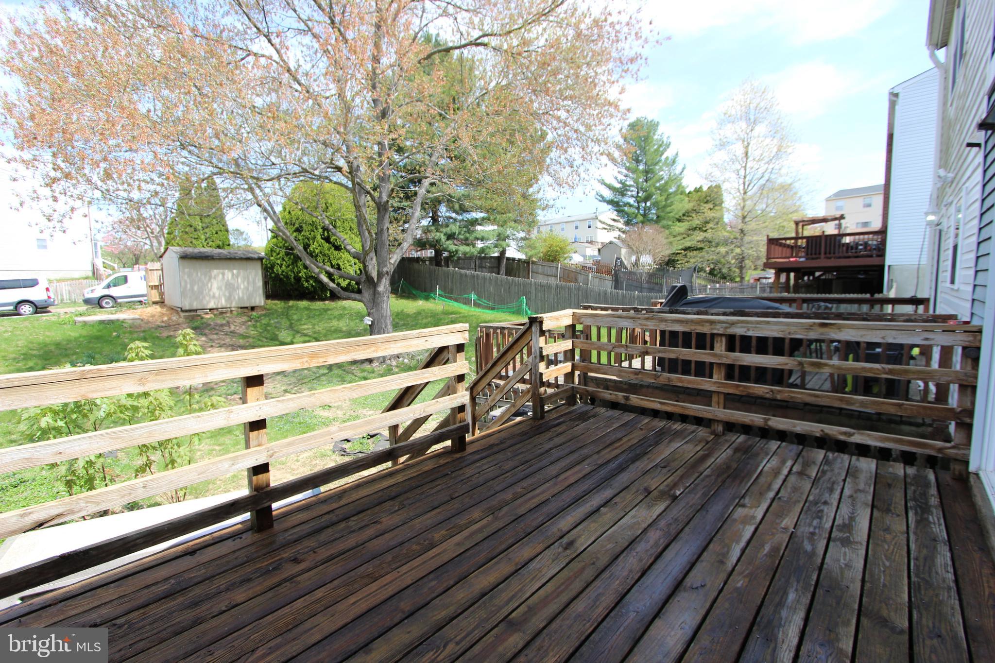 SEVEN COURTS - Residential Lease