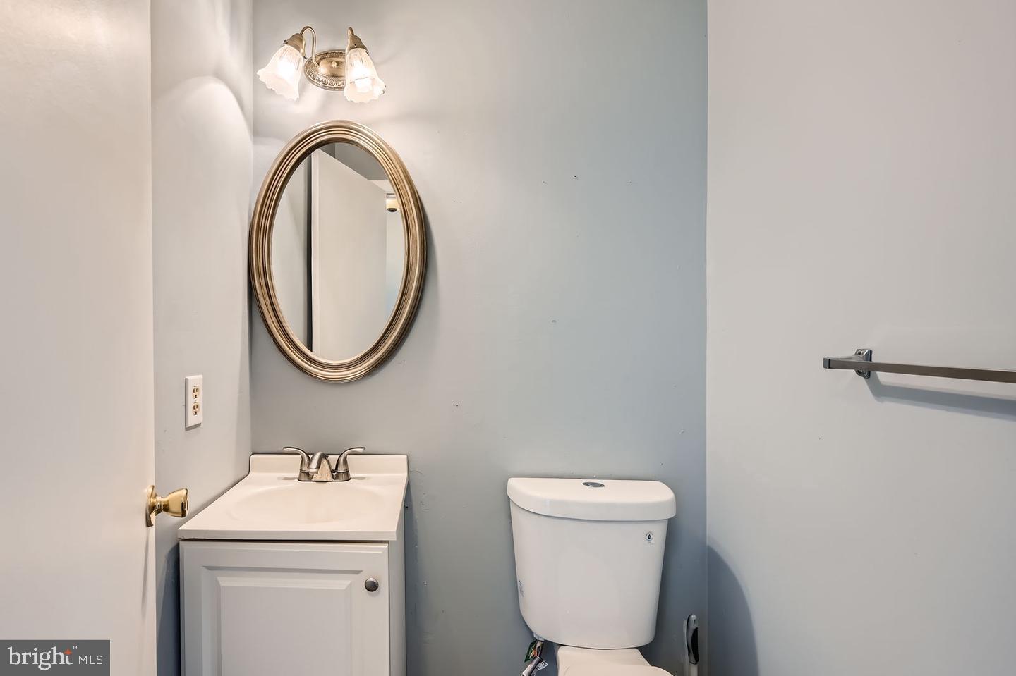 SEVEN COURTS - Residential Lease