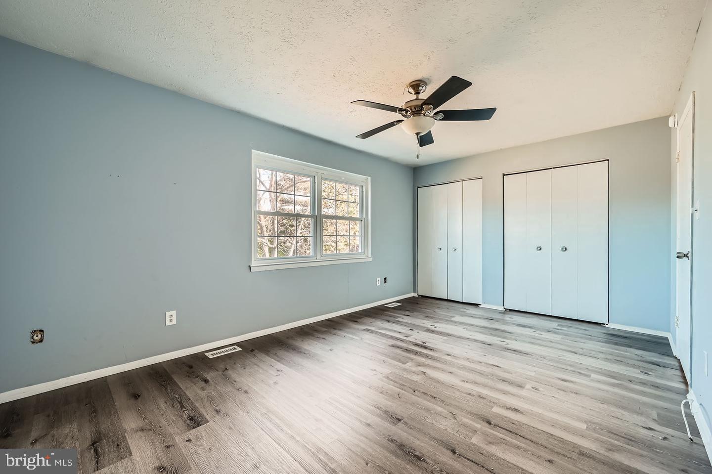 SEVEN COURTS - Residential Lease