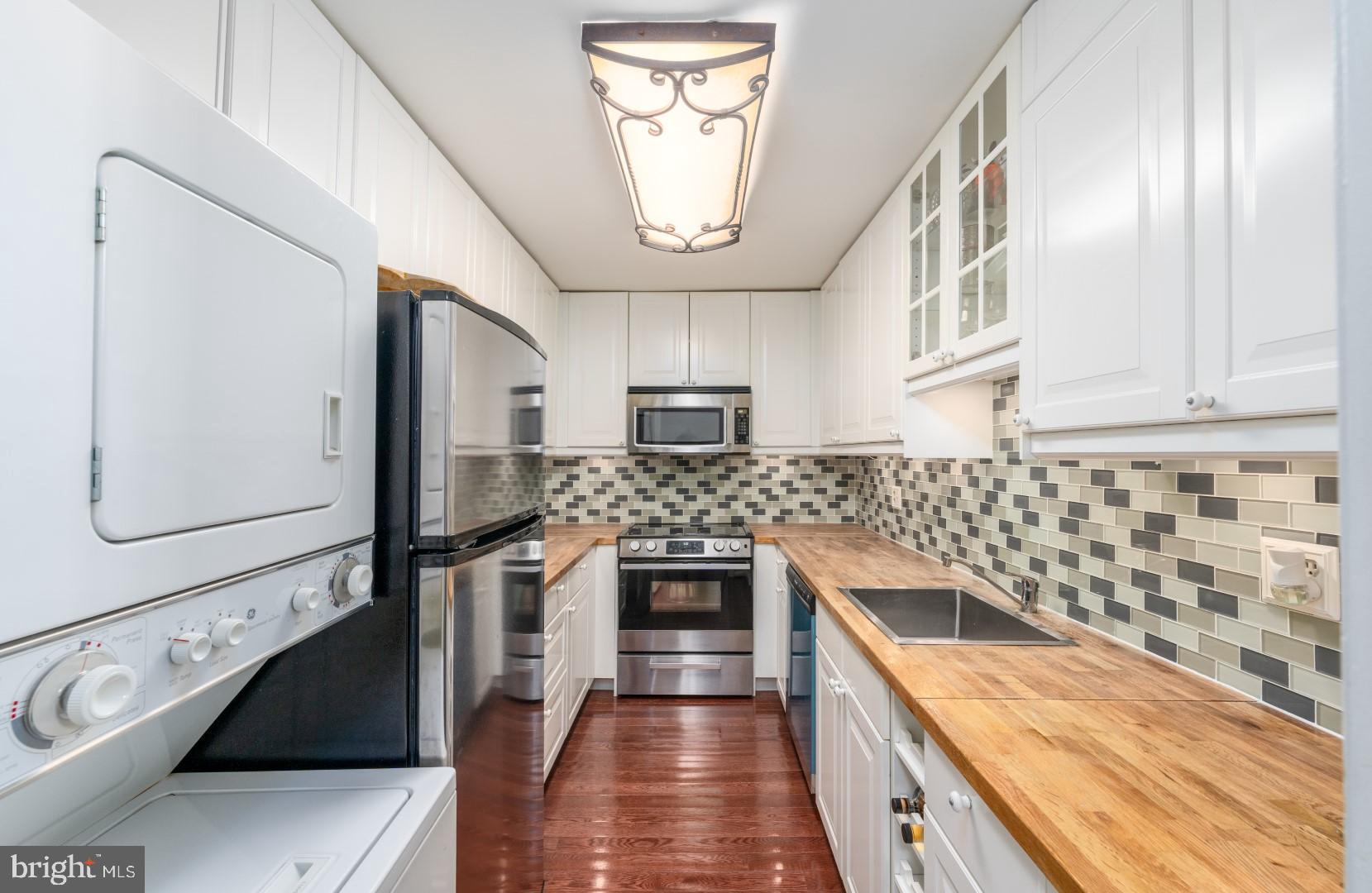 BOLTON HILL HISTORIC DISTRICT - Residential Lease