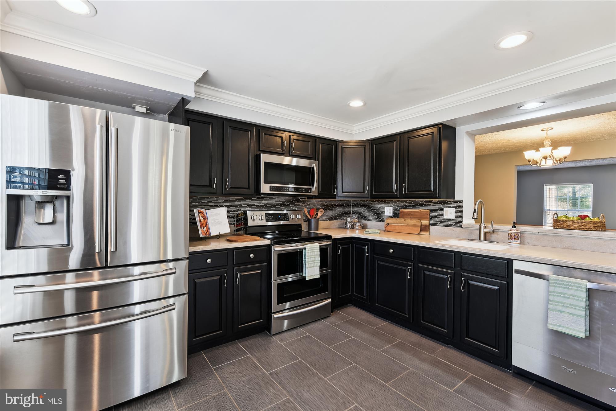 VILLAGE OF THOMAS RUN - Residential