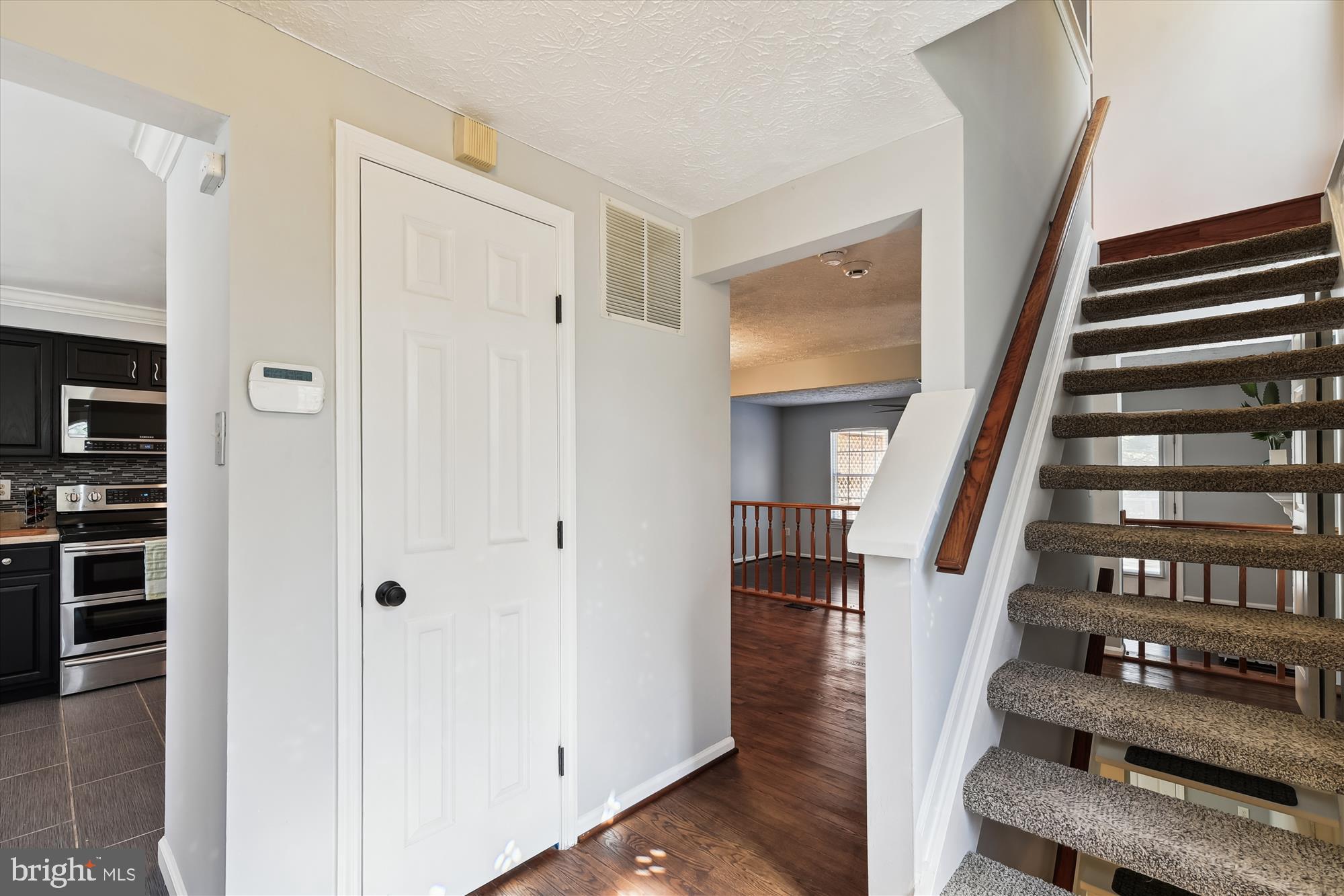 VILLAGE OF THOMAS RUN - Residential