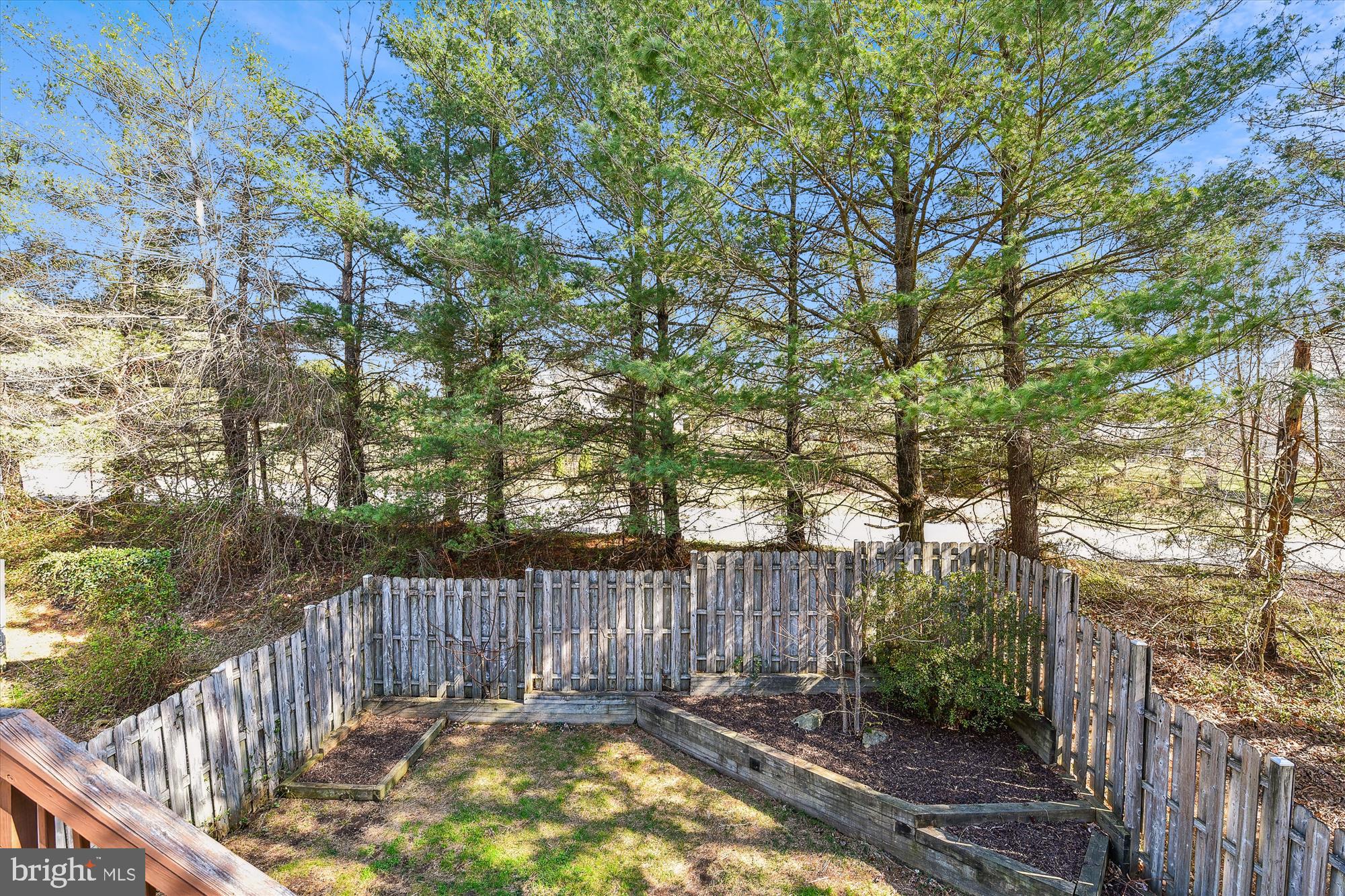 VILLAGE OF THOMAS RUN - Residential