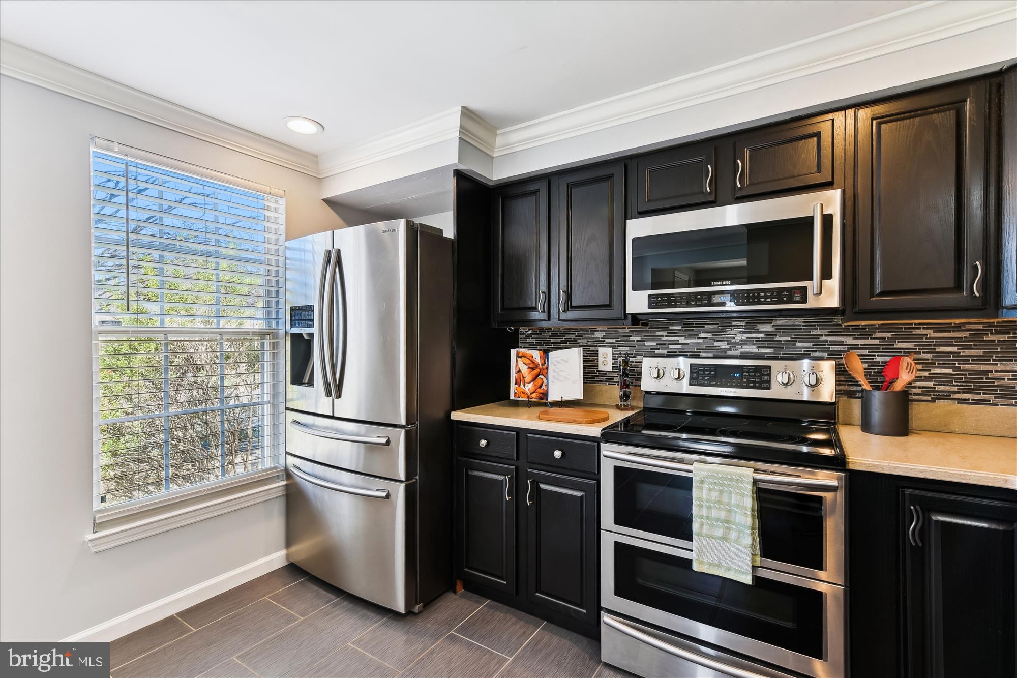 VILLAGE OF THOMAS RUN - Residential