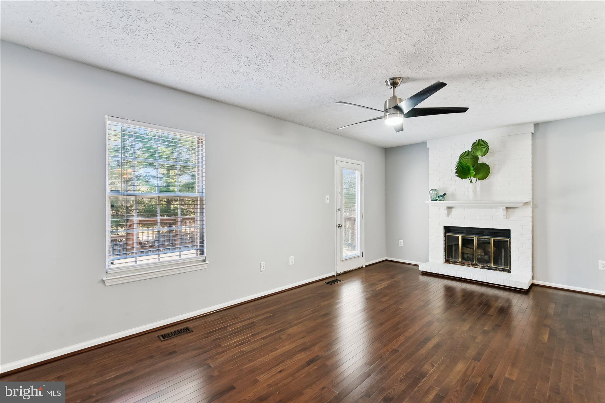 VILLAGE OF THOMAS RUN - Residential