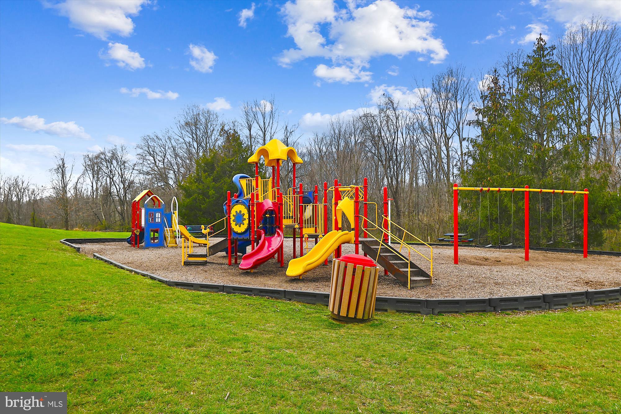 VILLAGE OF THOMAS RUN - Residential