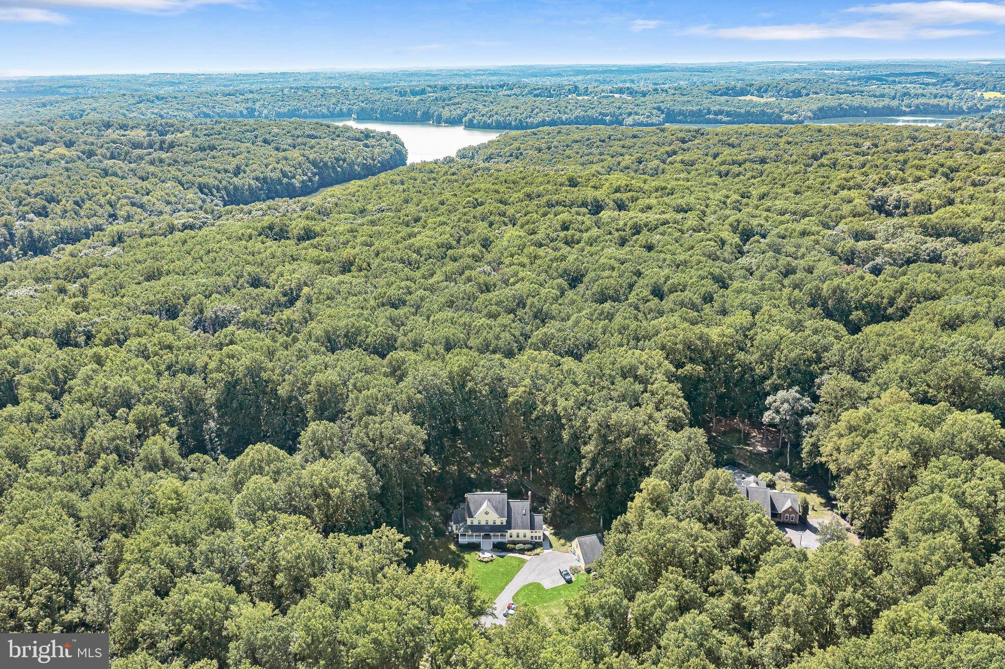 13767 LAKESIDE DRIVE