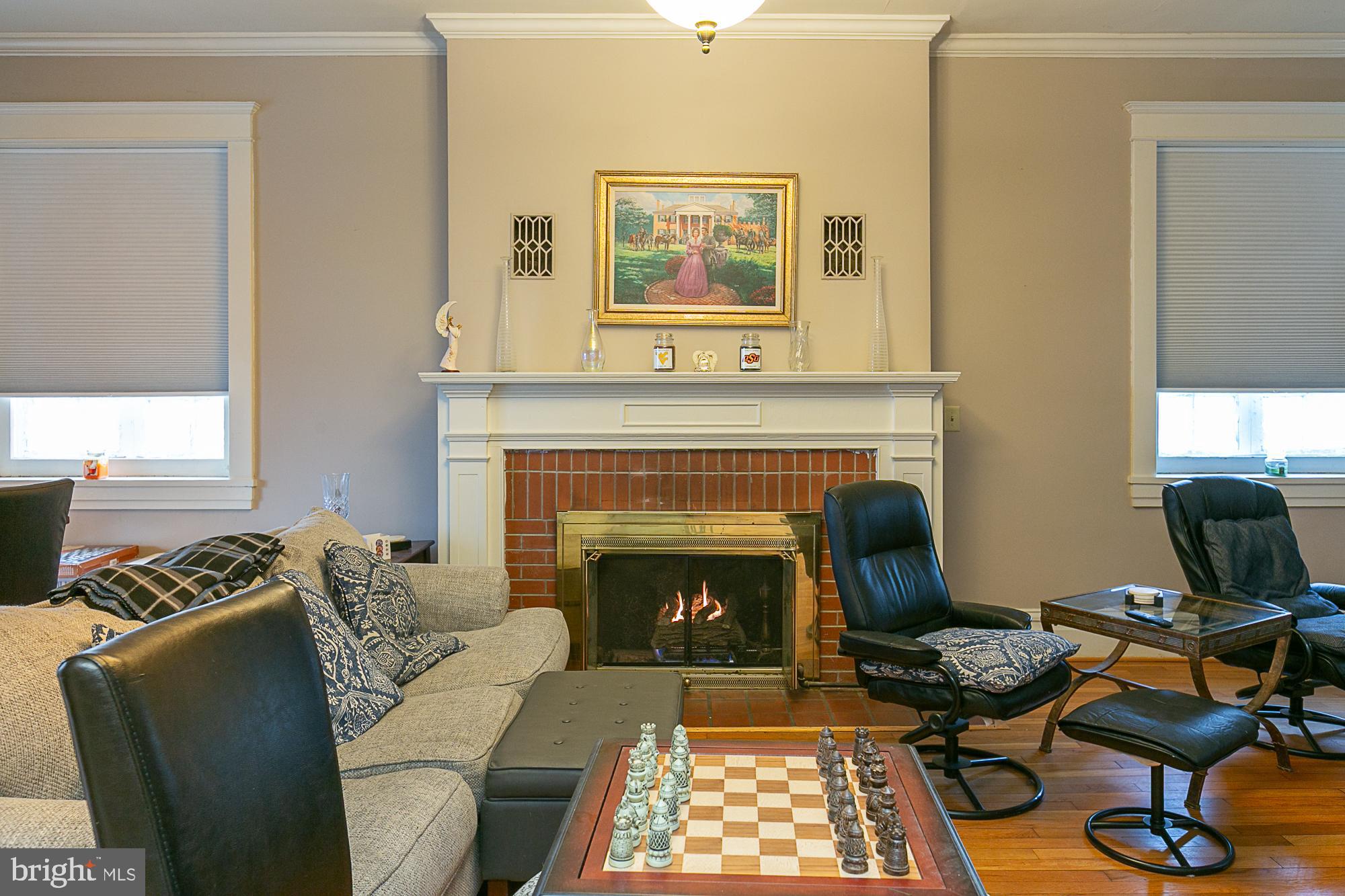 825 WINCHESTER AVENUE