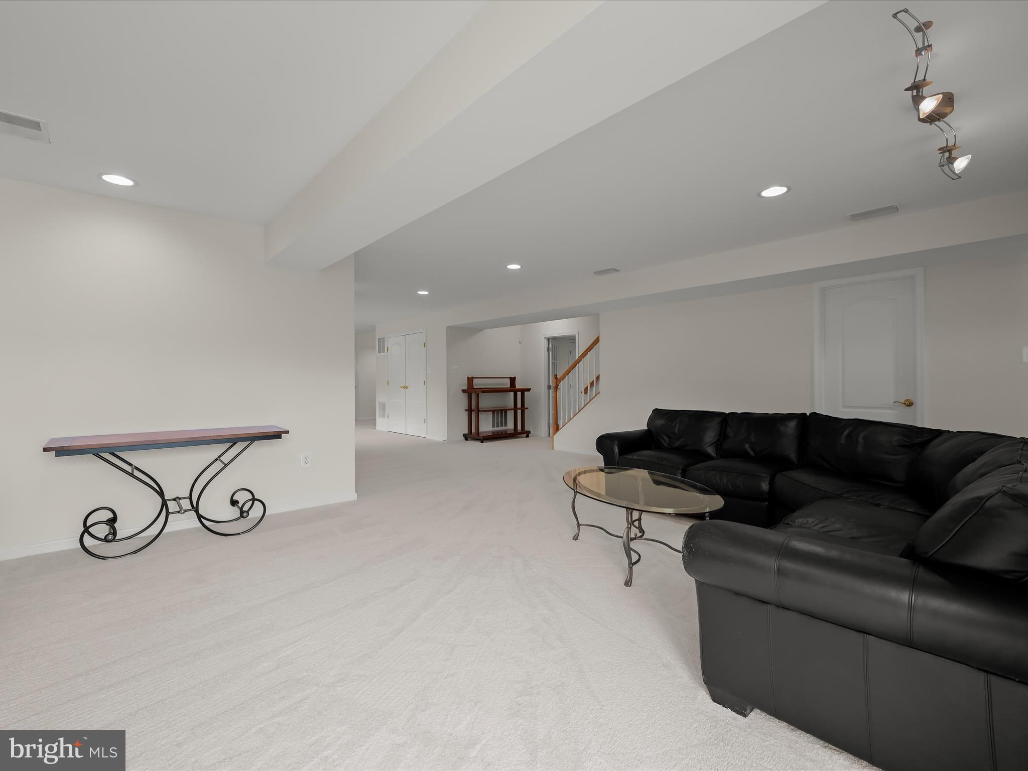 MCCANN ESTATES - Residential