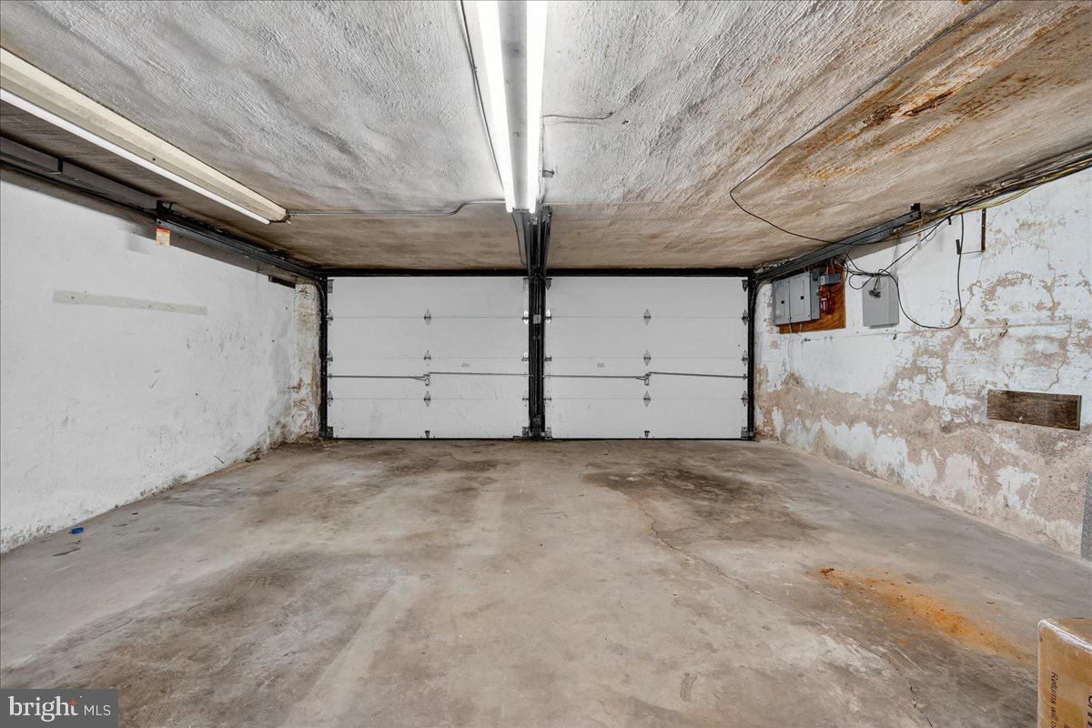 FOX CHASE - Residential Lease