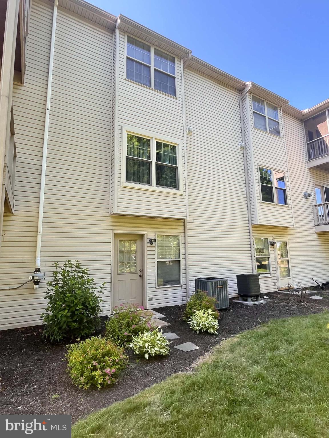 WESLEY MEWS - Residential