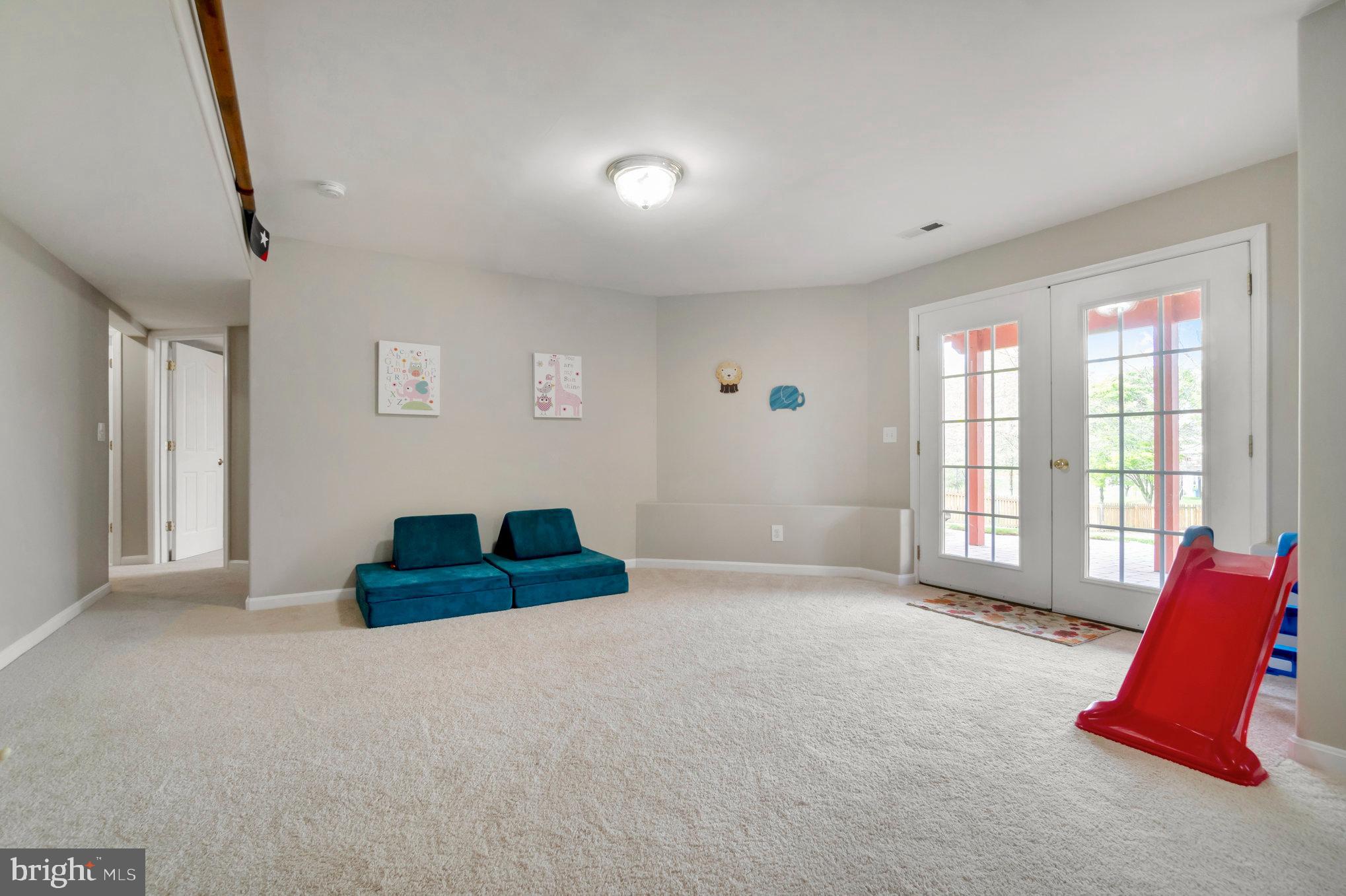 LEELAND STATION - Residential