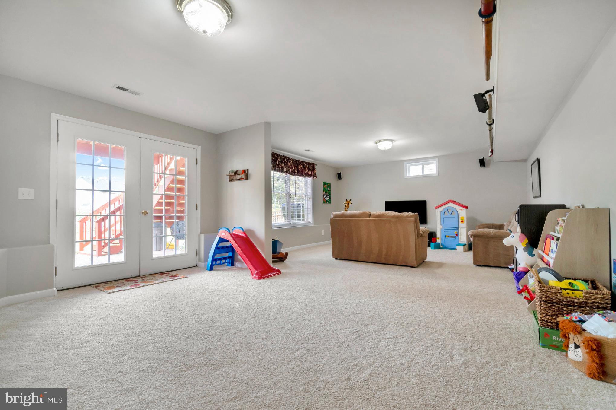 LEELAND STATION - Residential