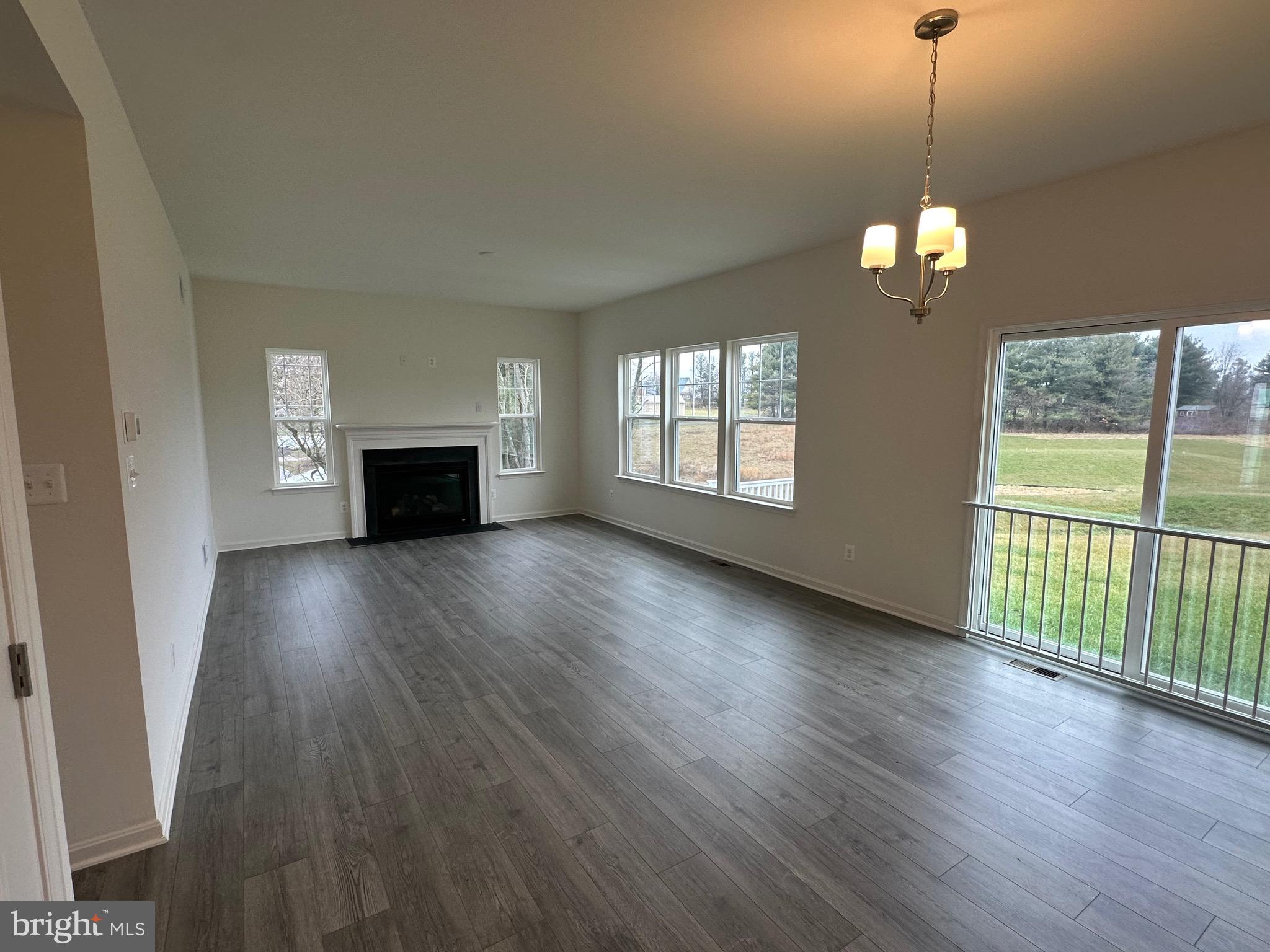 LEXINGTON ESTATES - Residential