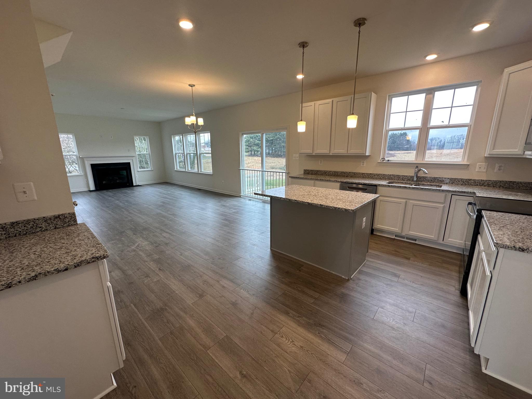 LEXINGTON ESTATES - Residential