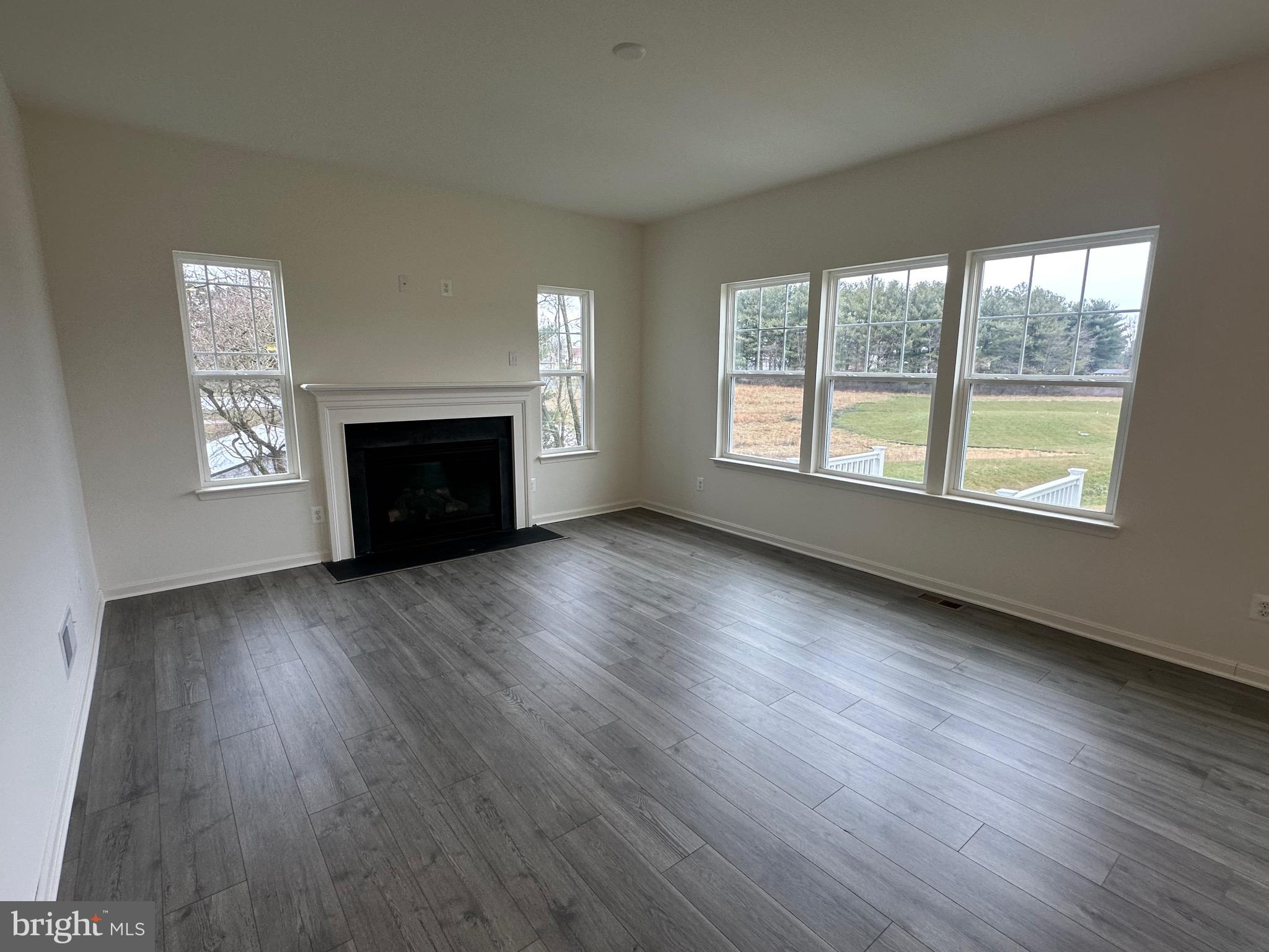 LEXINGTON ESTATES - Residential