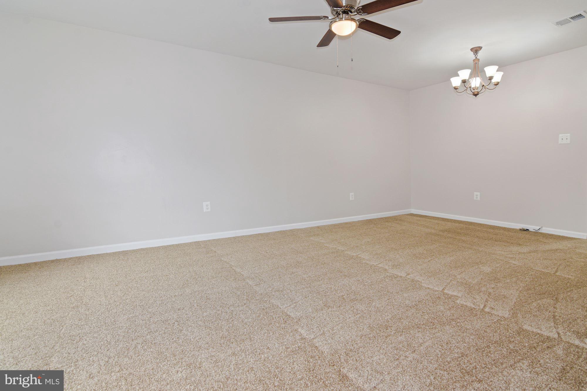 1467 CHATHAM COURT