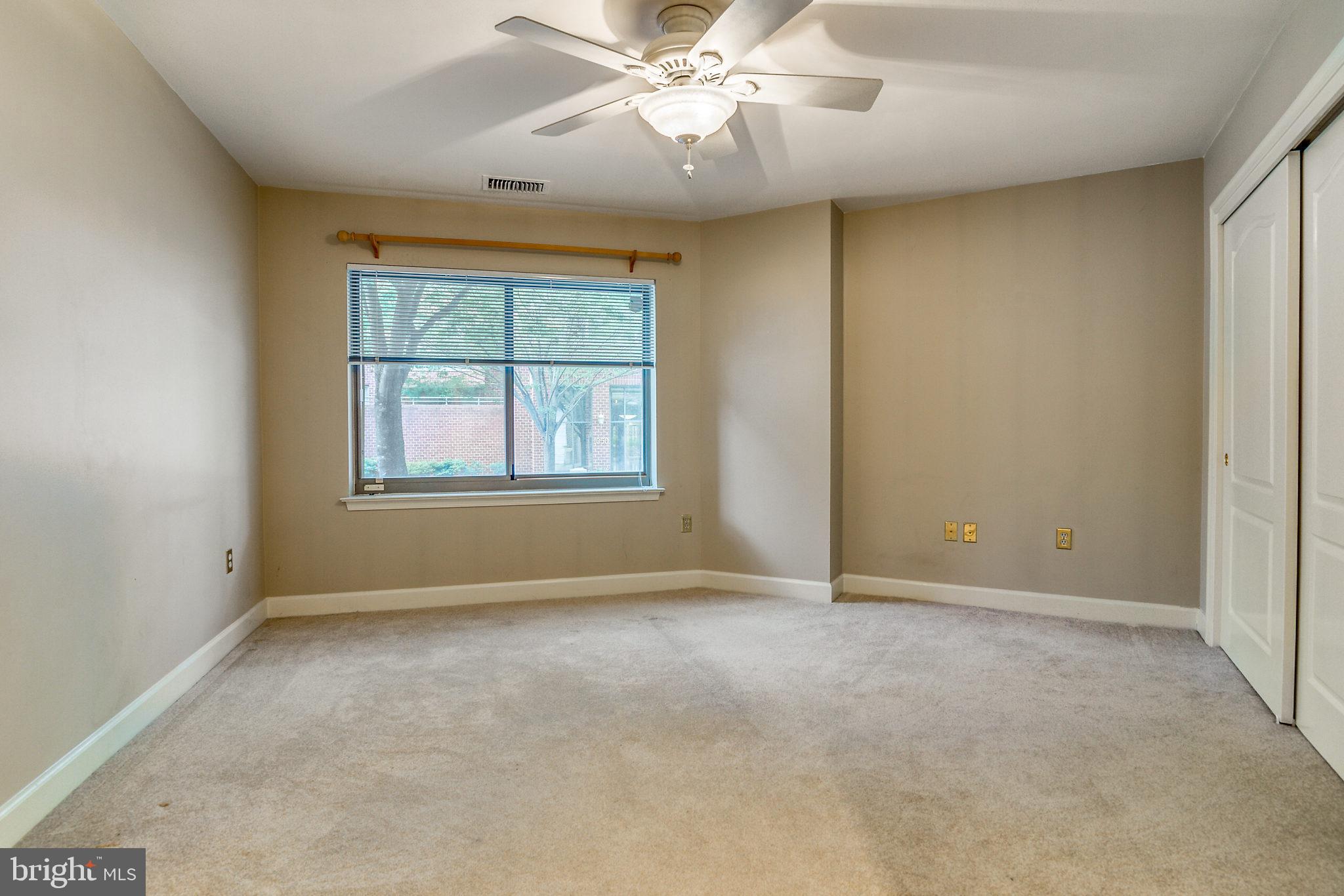 BALLSTON PARK - Residential Lease