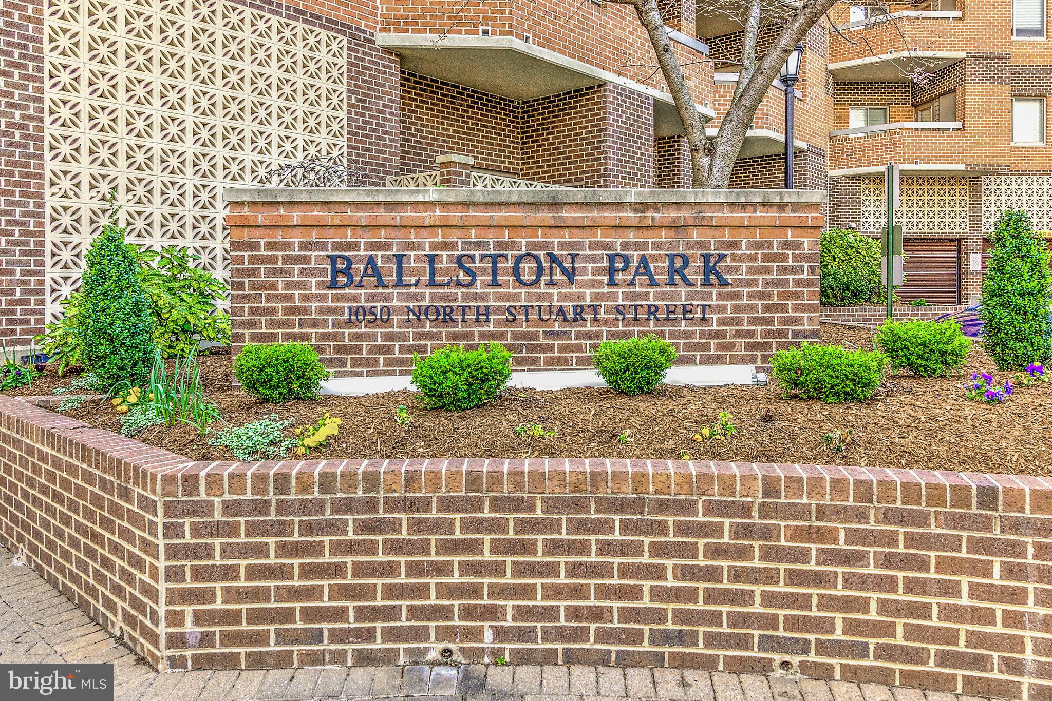 BALLSTON PARK - Residential Lease