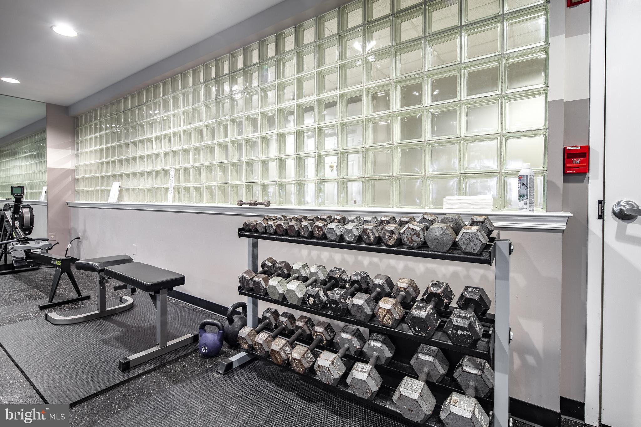 BALLSTON PARK - Residential Lease