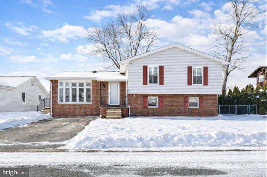 Stunning Waterfront Home on the Elk River in Locust Point! Welcome to 55 River Road, Elkton, MD 21921, offering beautiful Elk River views and approximately 2,200± sq. ft. of total living space. This 3-bedroom, 3 full bathroom home features an open floor plan with immediate water views upon entry. Interior highlights include crown molding, plantation shutters, luxury LVP flooring, and fresh paint throughout (currently in progress).

The eat-in kitchen is complete with granite countertops, dining area, and all appliances included. Enjoy water views from the spacious living room with a sliding door leading to a newer composite deck and paver patio, ideal for outdoor entertaining.

The primary bedroom offers an en-suite bath with tiled walk-in shower and custom shelving. The finished lower level includes a side entrance and provides flexible space for a home office, family room, or additional living area.

Recent updates include a new Architectural Lifetime roof (2024), Gutters/Downspouts (2024) new propane HVAC system (2024), and new bulkhead (2021). Conveniently located near multiple marinas and a community boat ramp.