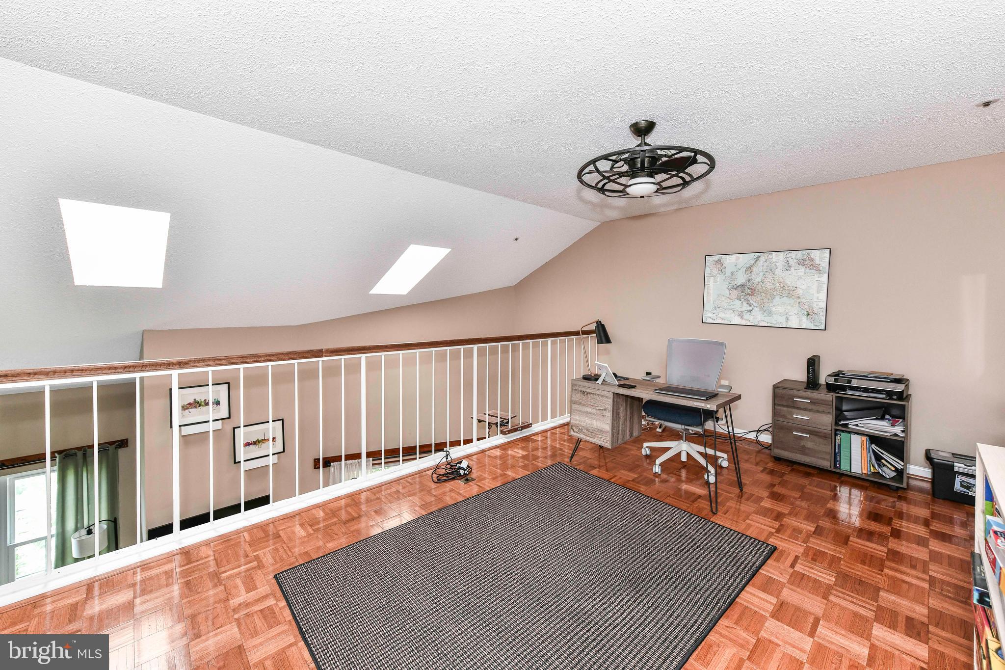 HILLWOOD - Residential Lease