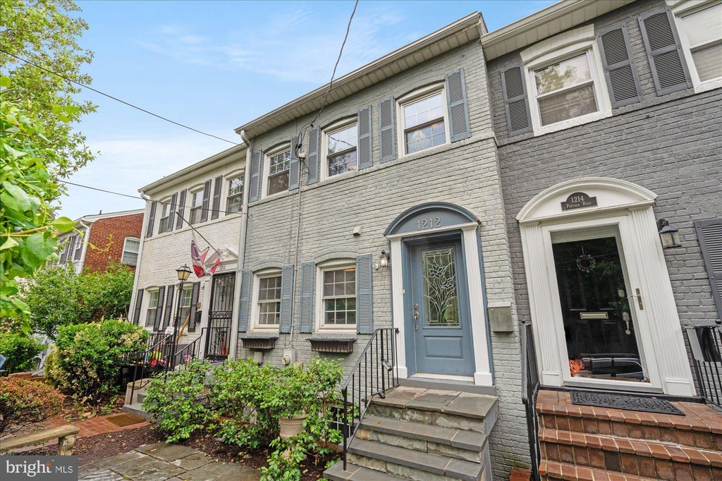 Photo of 1212 Portner Road, ALEXANDRIA, VA 22314 (MLS # VAAX2063278)