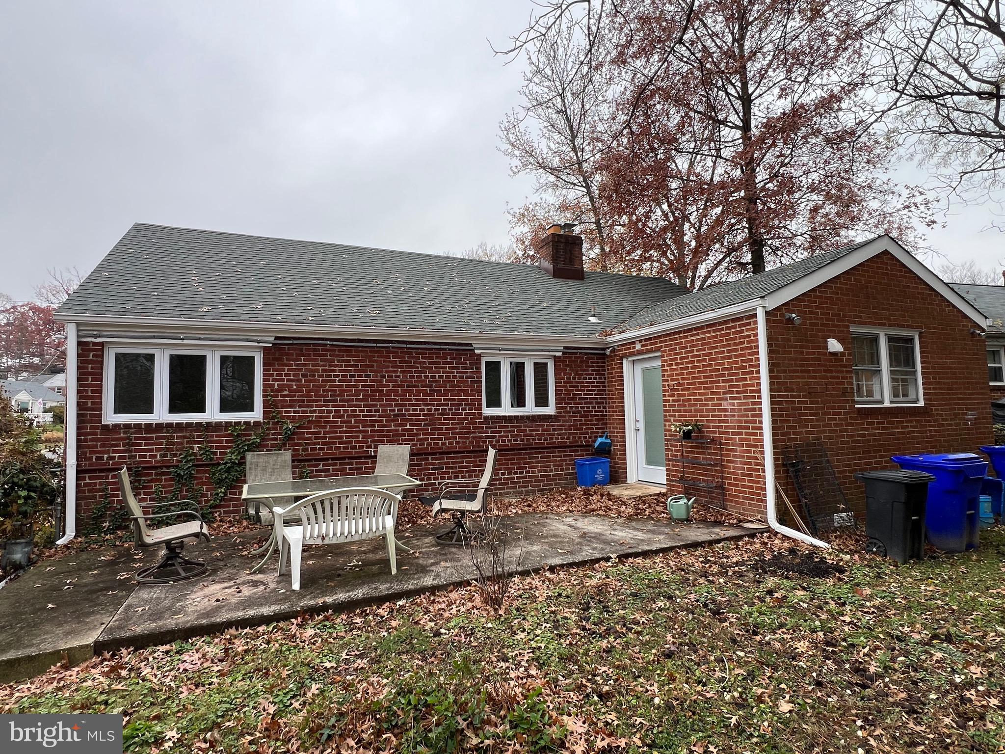 STEPHEN KNOLLS - Residential