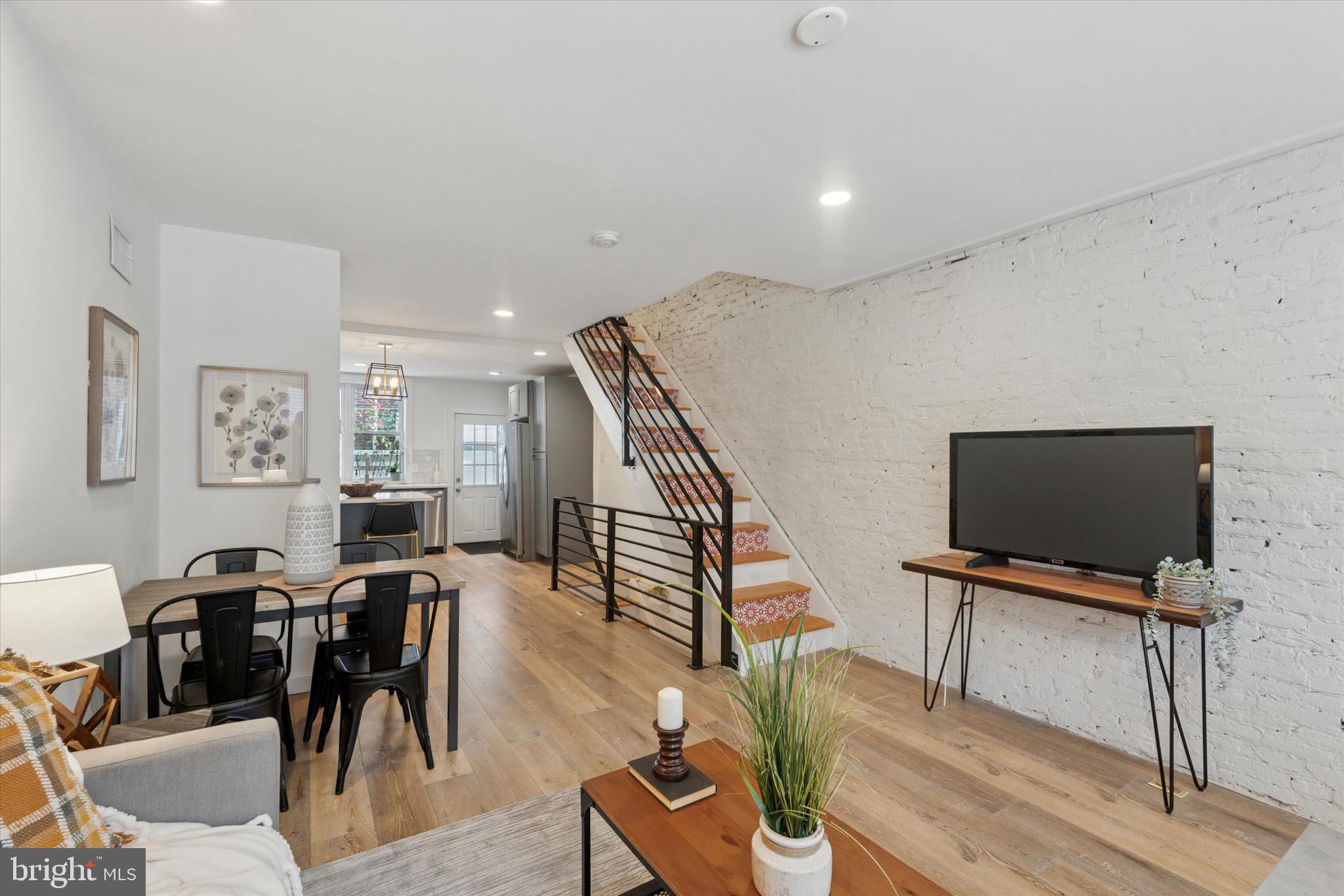 EAST PASSYUNK CROSSING - Residential