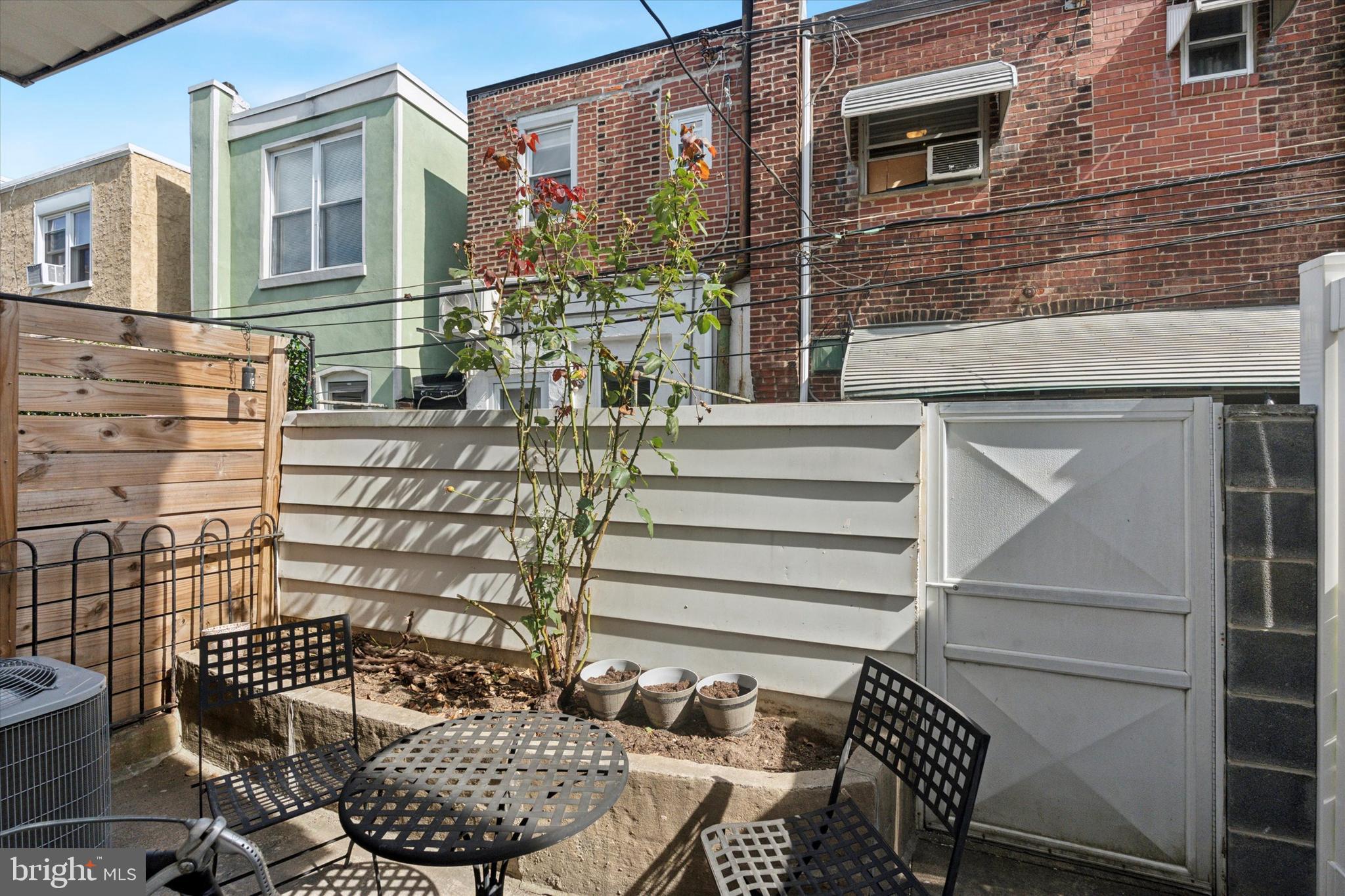 EAST PASSYUNK CROSSING - Residential