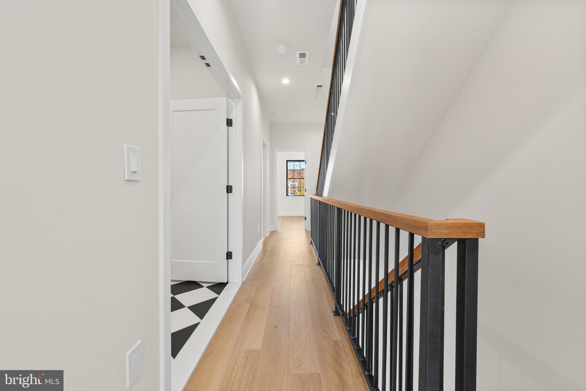 POINT BREEZE - Residential