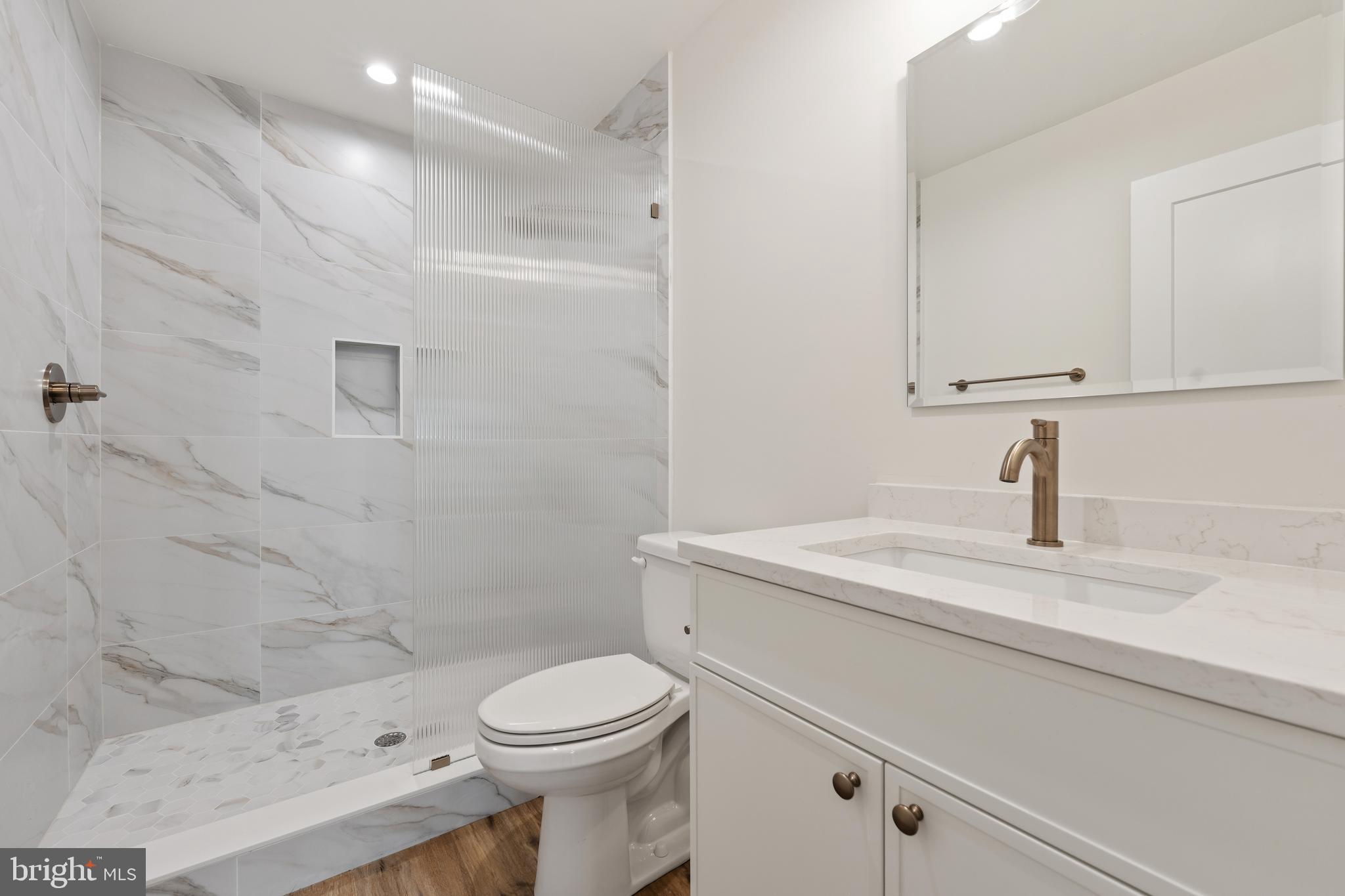 POINT BREEZE - Residential