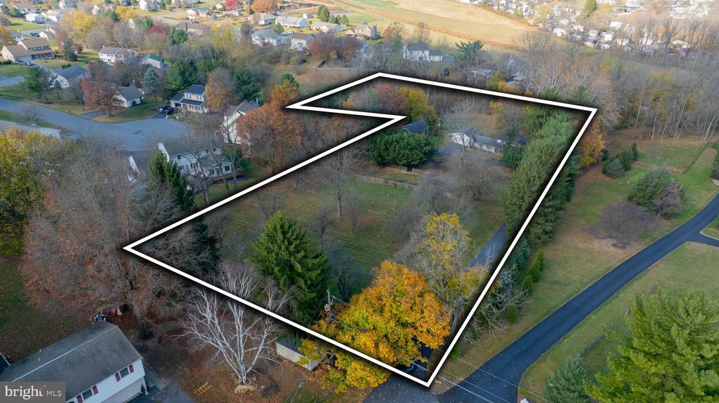 Photo of 925 Rabbit Hill Road, LITITZ, PA 17543 (MLS # PALA2060822)