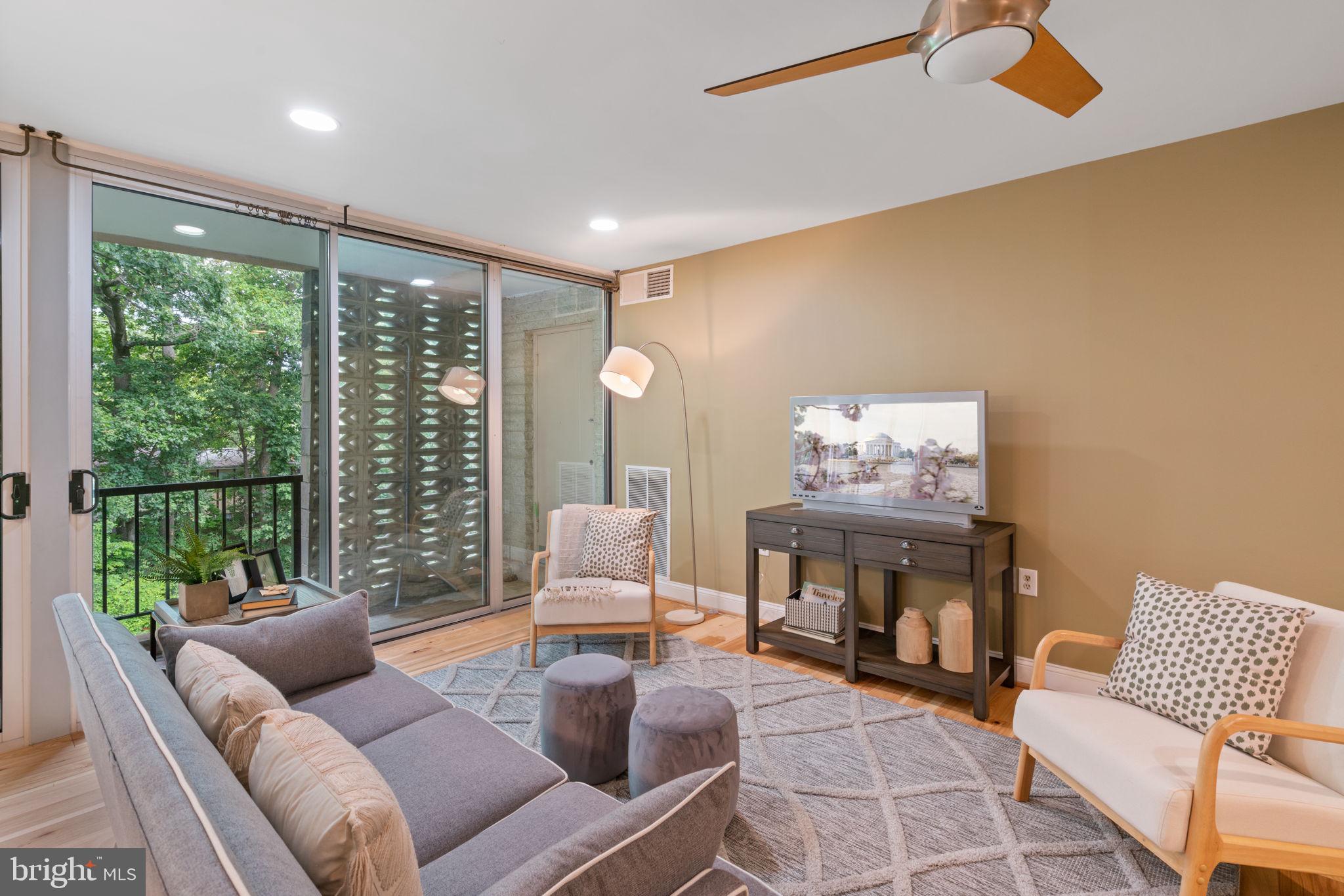 IVYMOUNT COURT - Residential