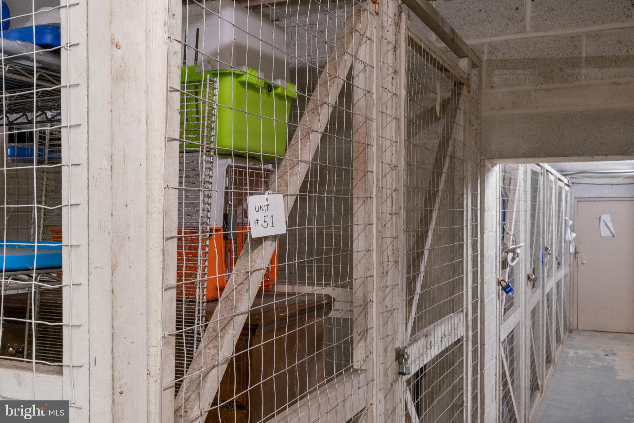 IVYMOUNT COURT - Residential