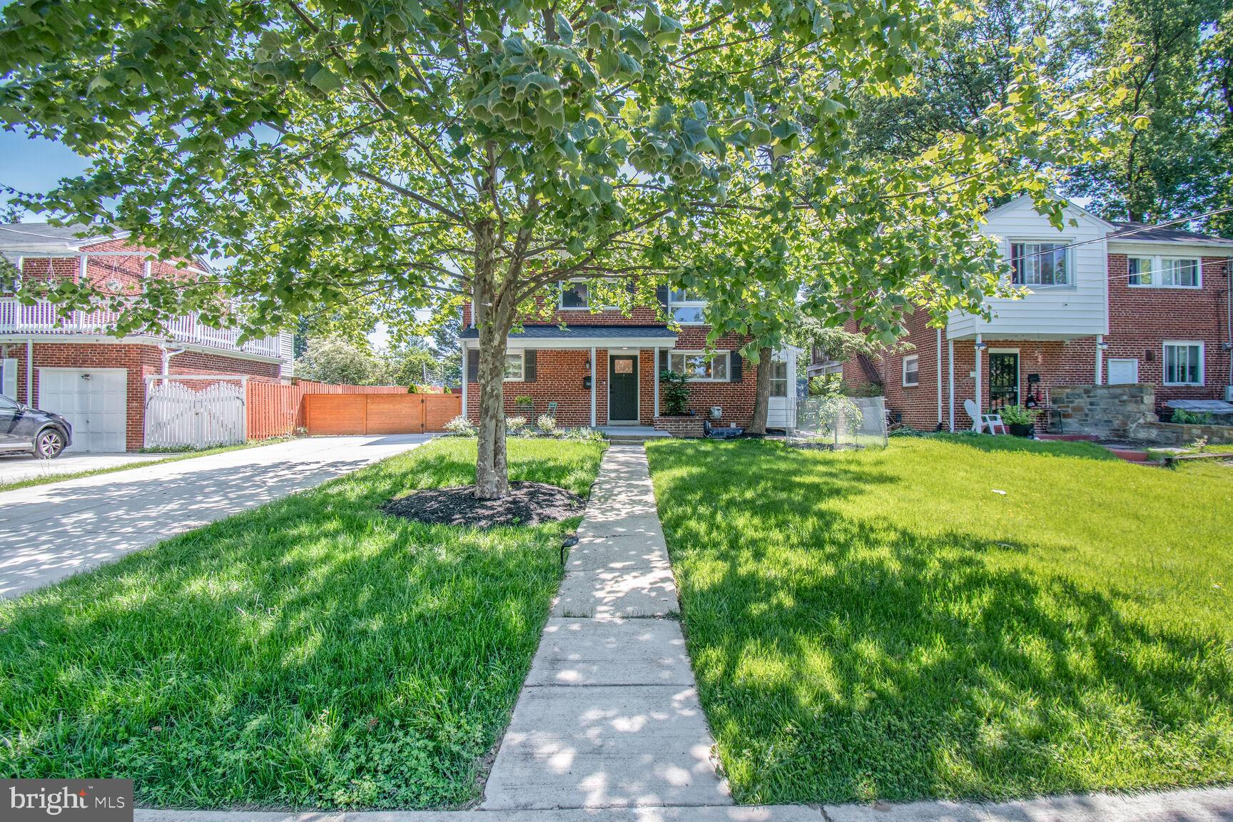 7603 HAMMOND AVENUE