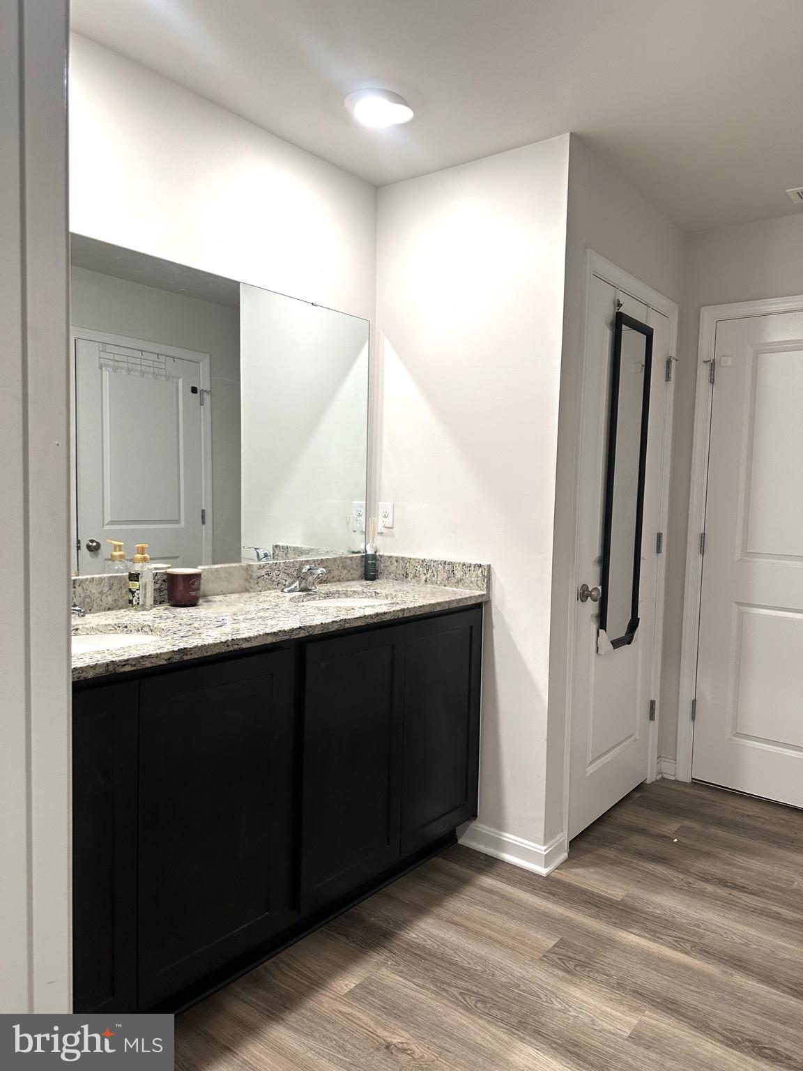 PINEGROVE - Residential Lease