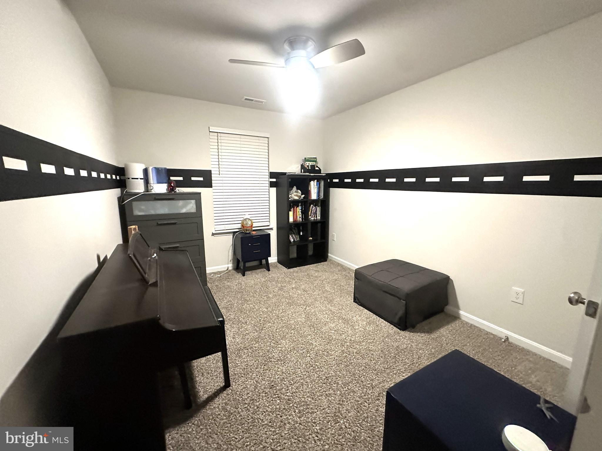 PINEGROVE - Residential Lease