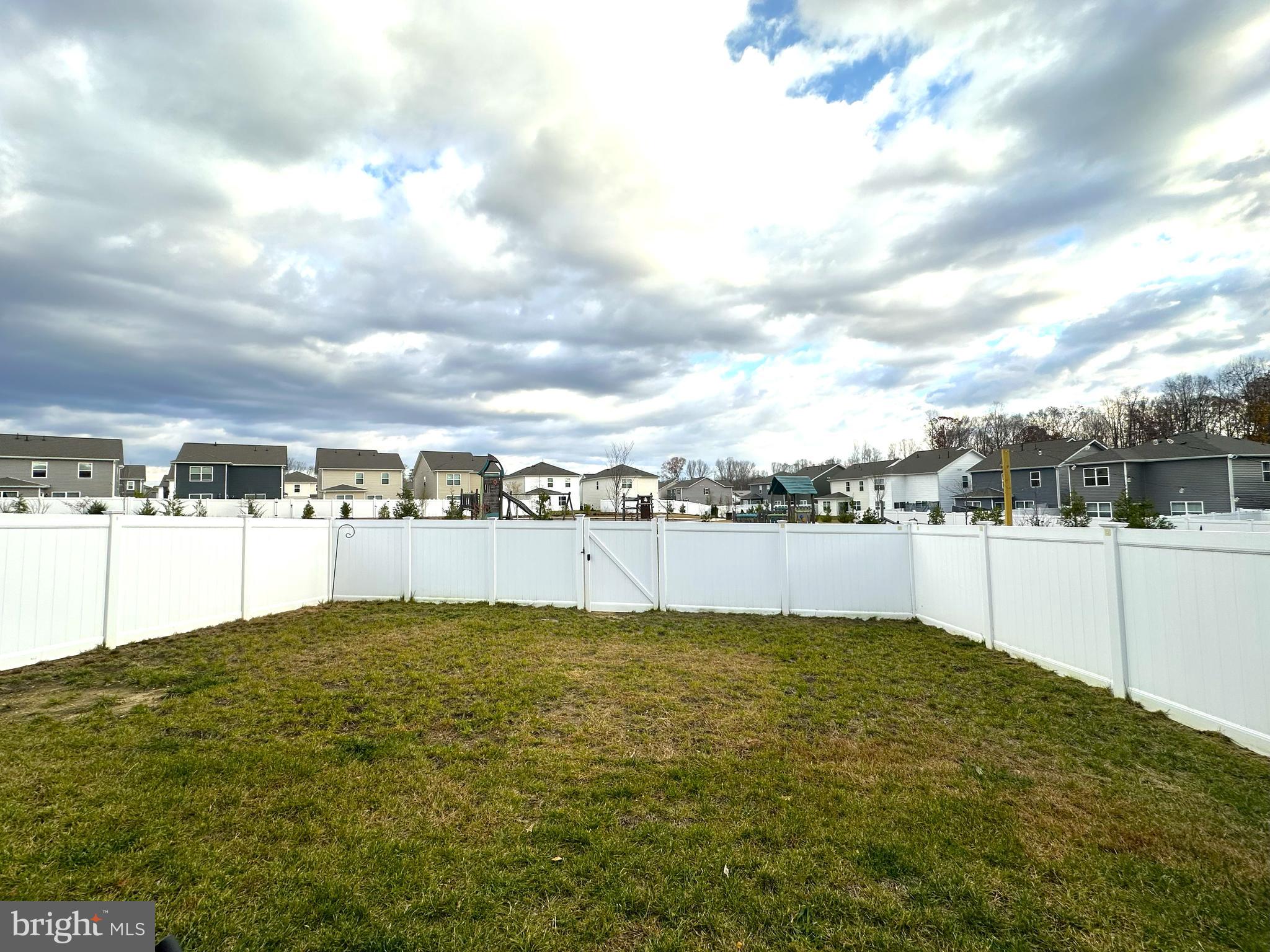 PINEGROVE - Residential Lease