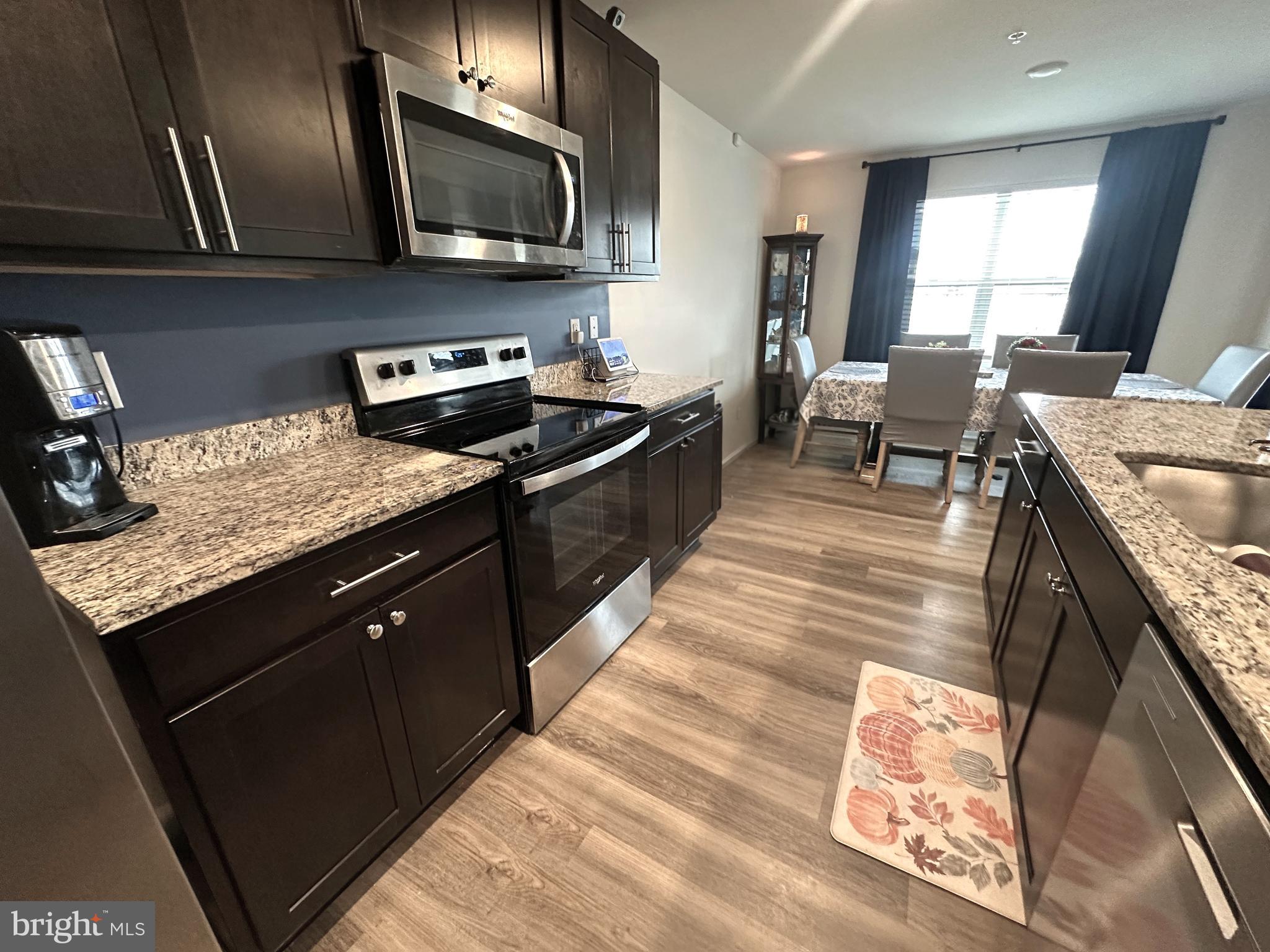 PINEGROVE - Residential Lease