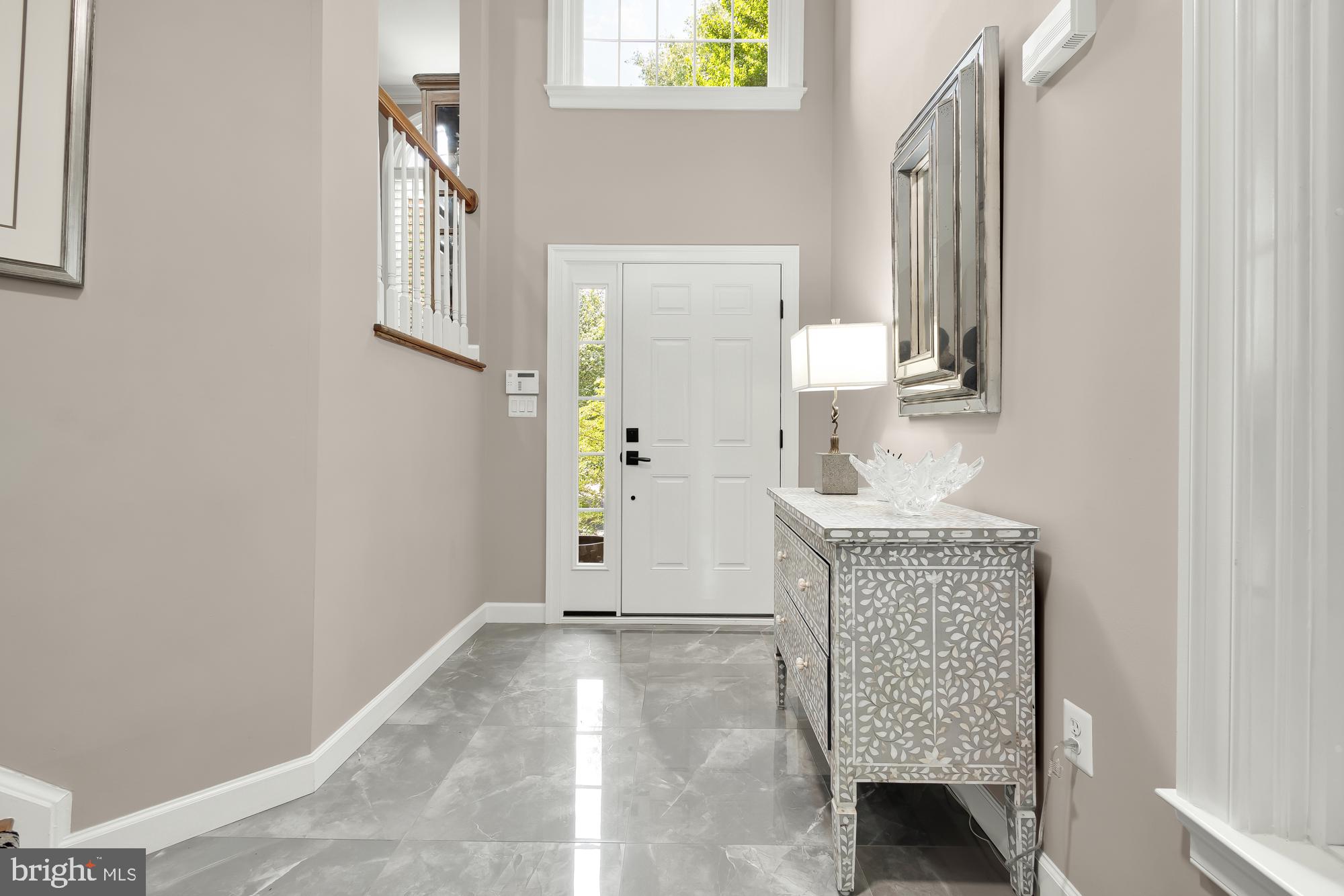 DEMOCRACY COMMONS - Residential