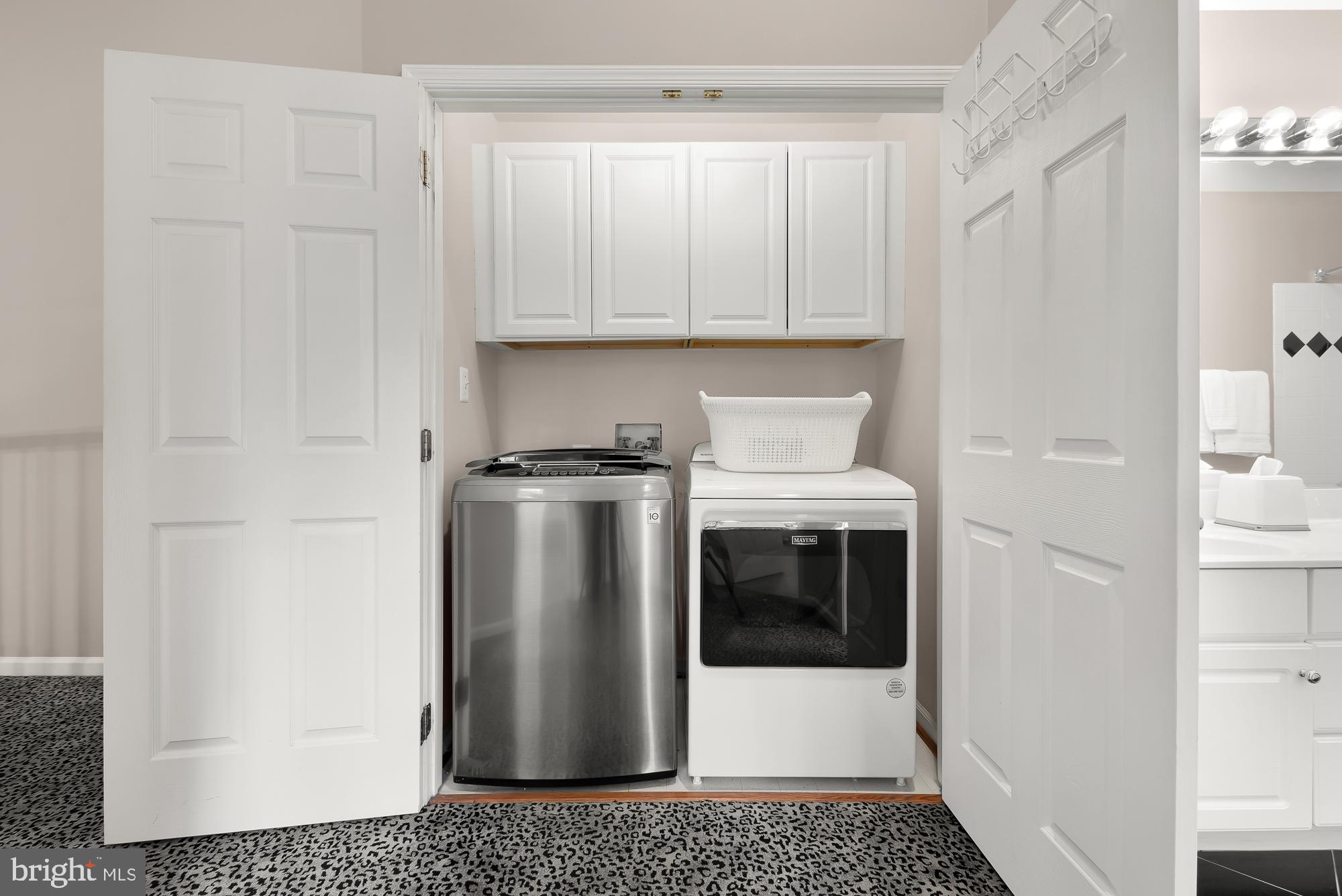 DEMOCRACY COMMONS - Residential