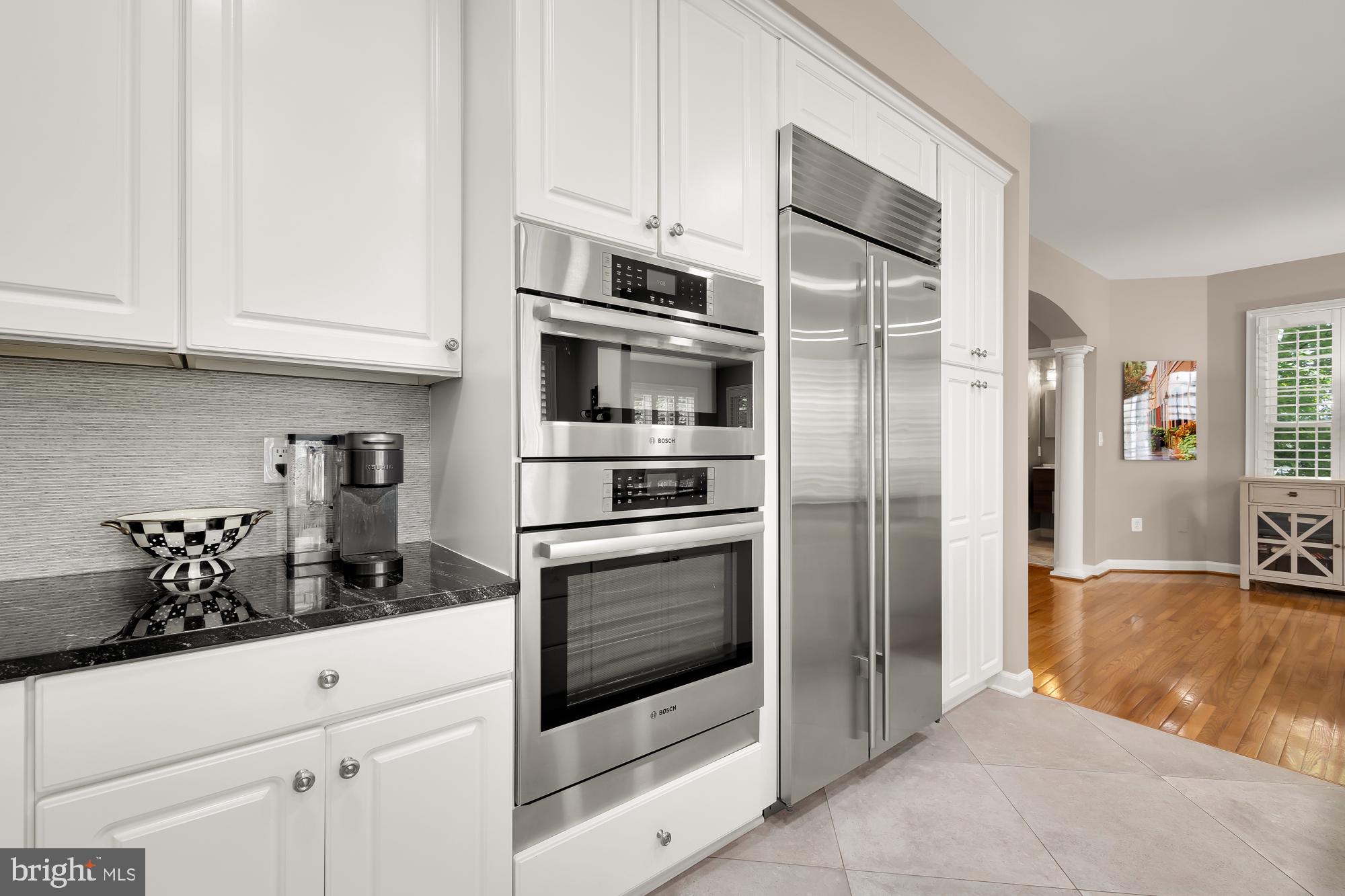 DEMOCRACY COMMONS - Residential